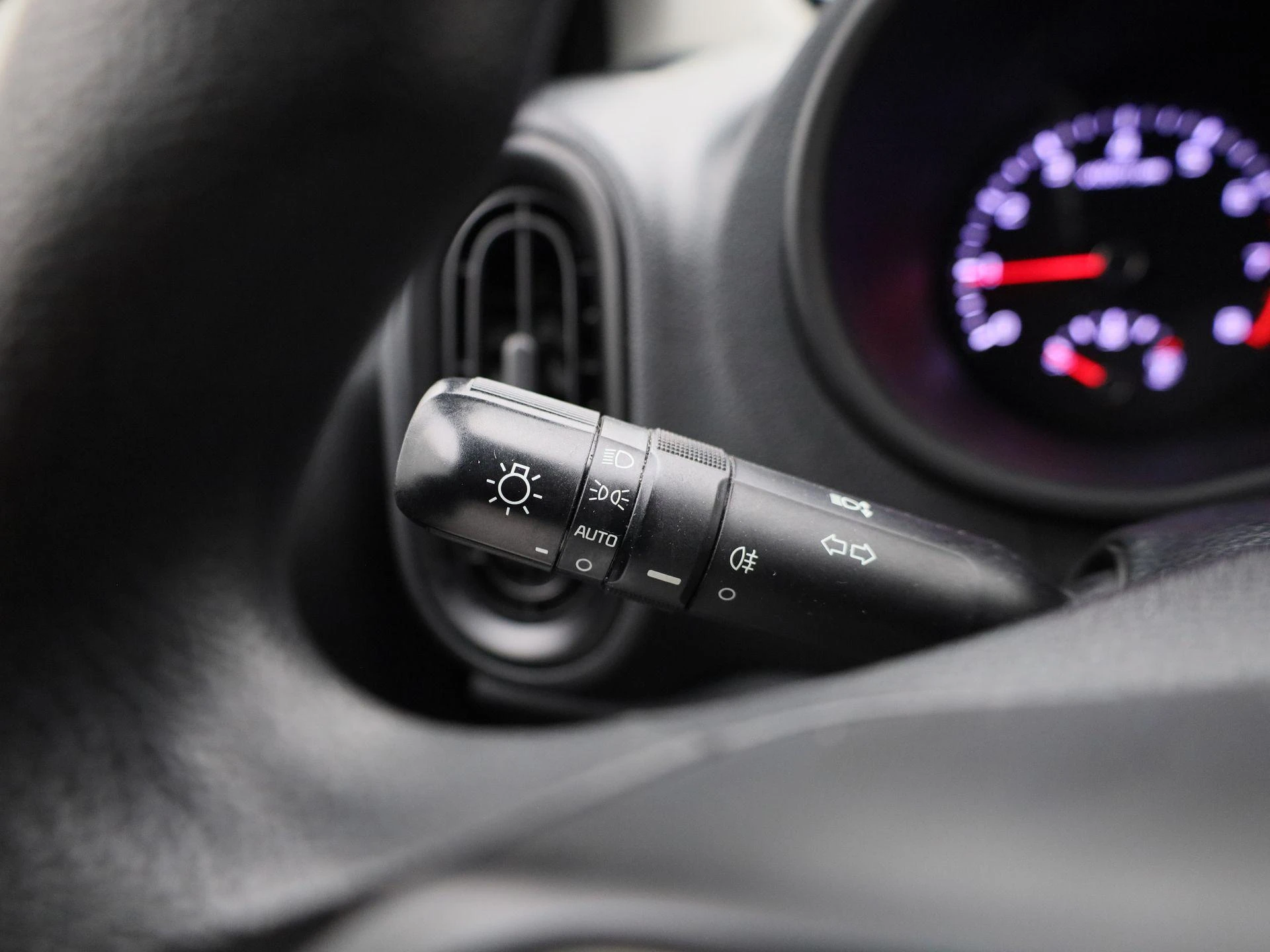 Kia-Picanto-image-21