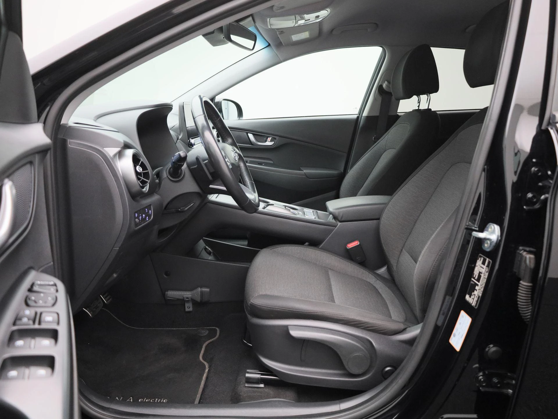 Hyundai-Kona-image-11