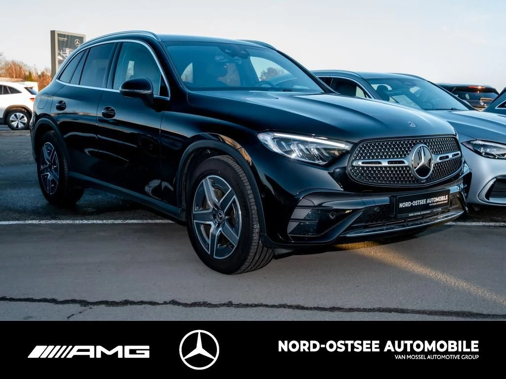 Mercedes-Benz GLC 300 d 4M AMG DISTRONIC AHK KEYLESS SHZ MBUX AMG LineX254 GLC 300 d 4M AMG DISTRONIC AHK KEYLESS SHZ MBUX AMG Line
