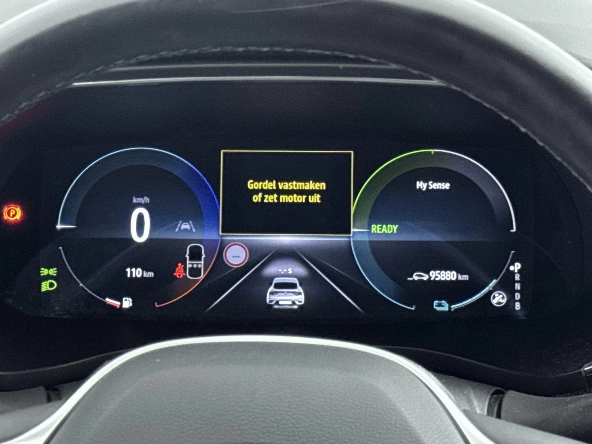 Renault-Arkana-image-24