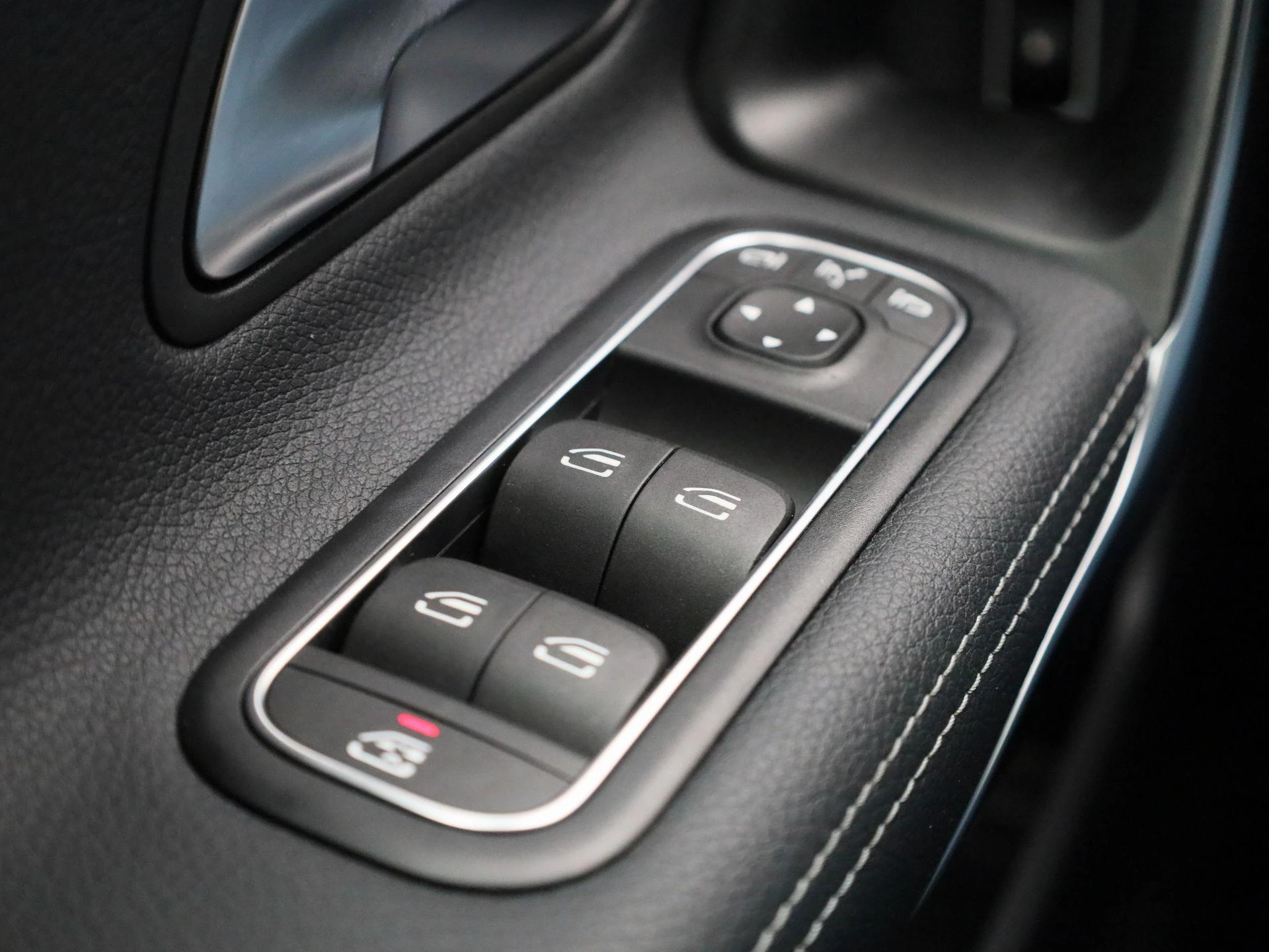 Mercedes-Benz-A-Klasse-image-26