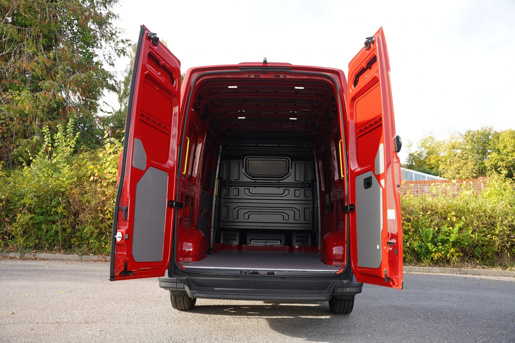 Volkswagen-Crafter-image-10