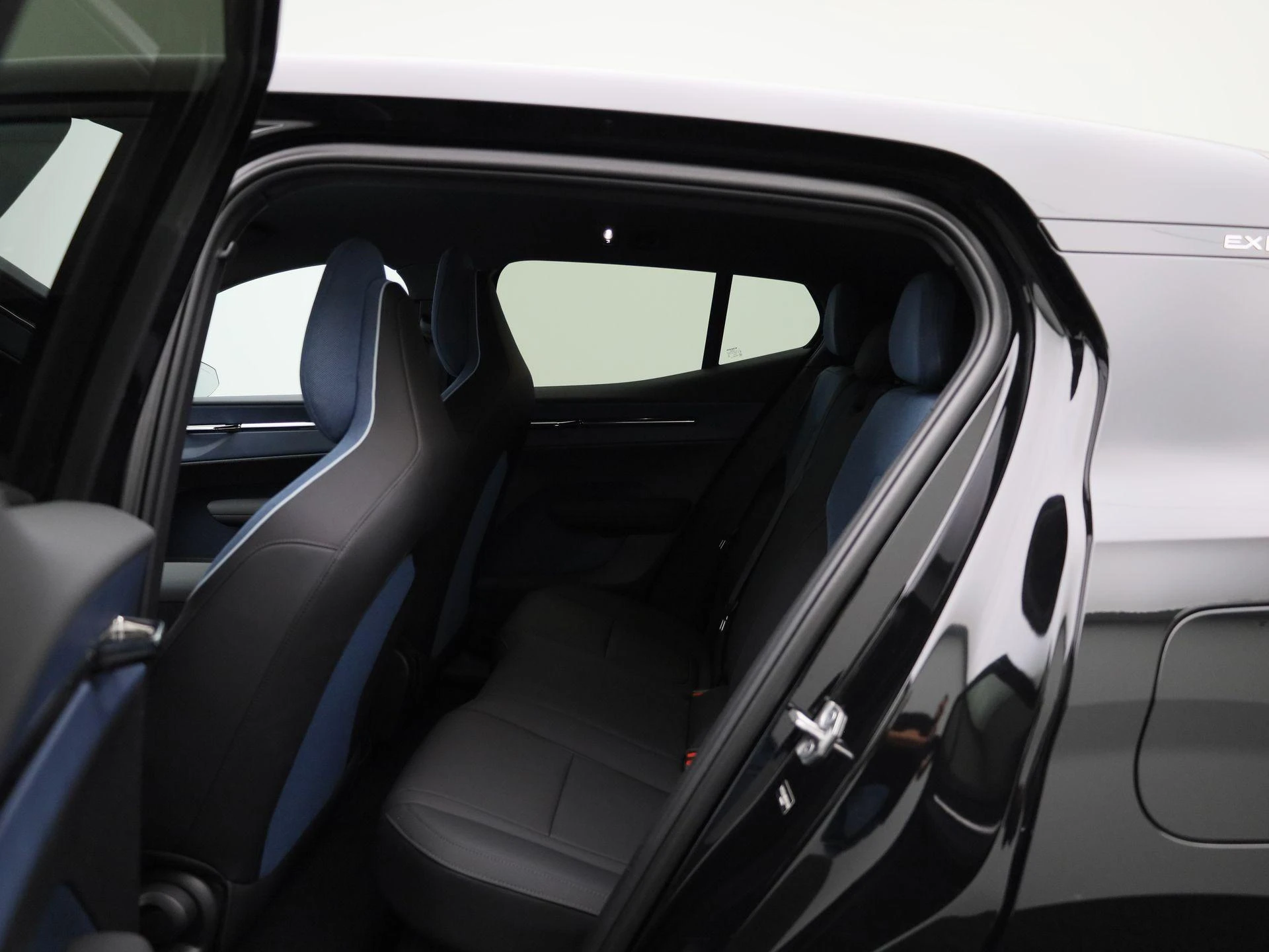 Volvo-EX30-image-9