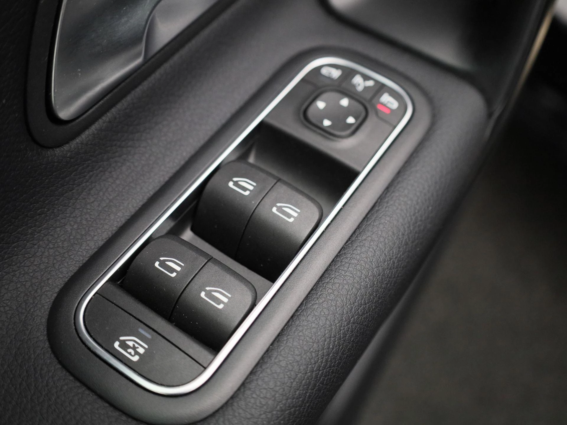 Mercedes-Benz A-Klasse A 250 e Business Solution