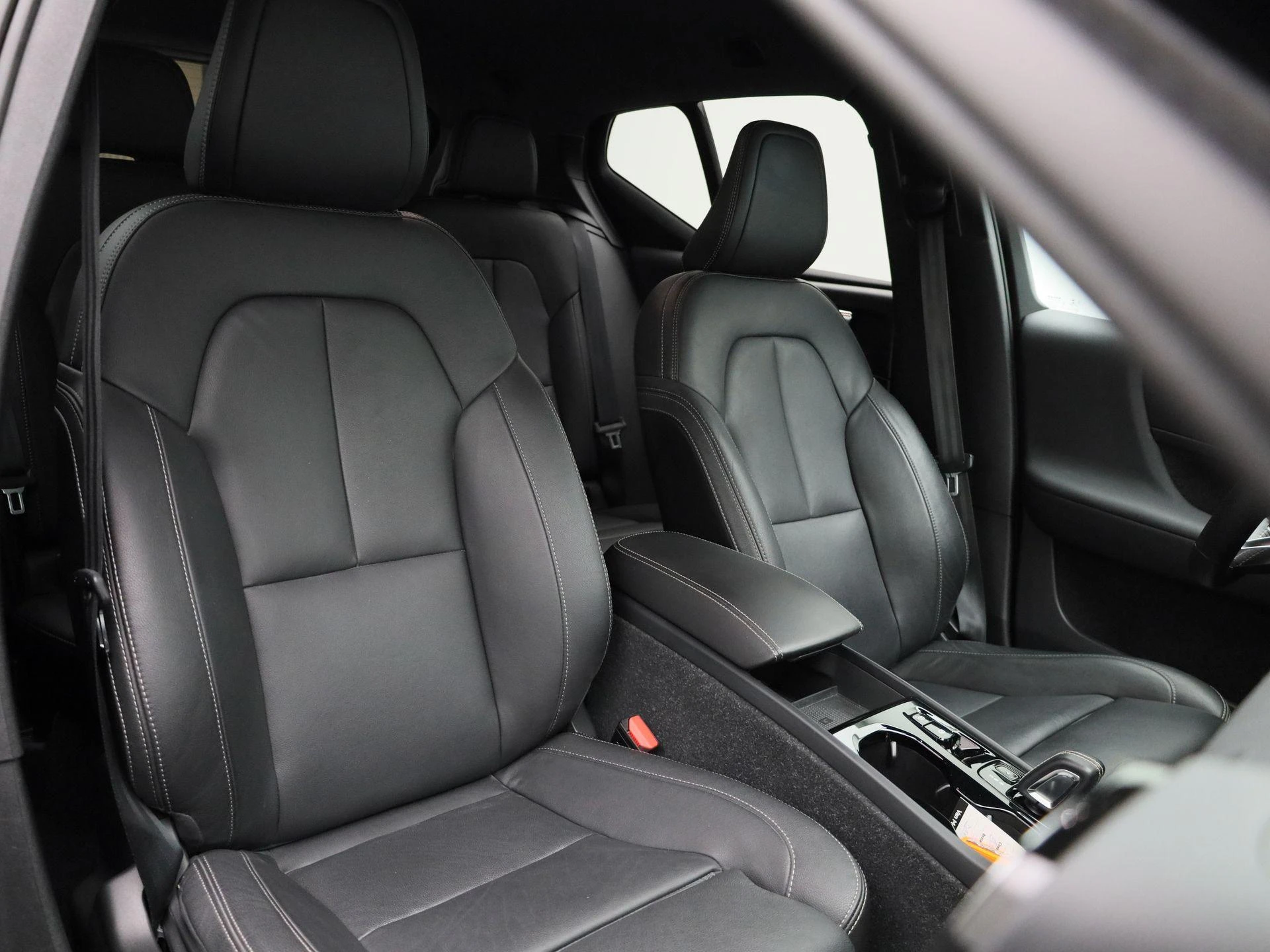 Volvo-XC40-image-40