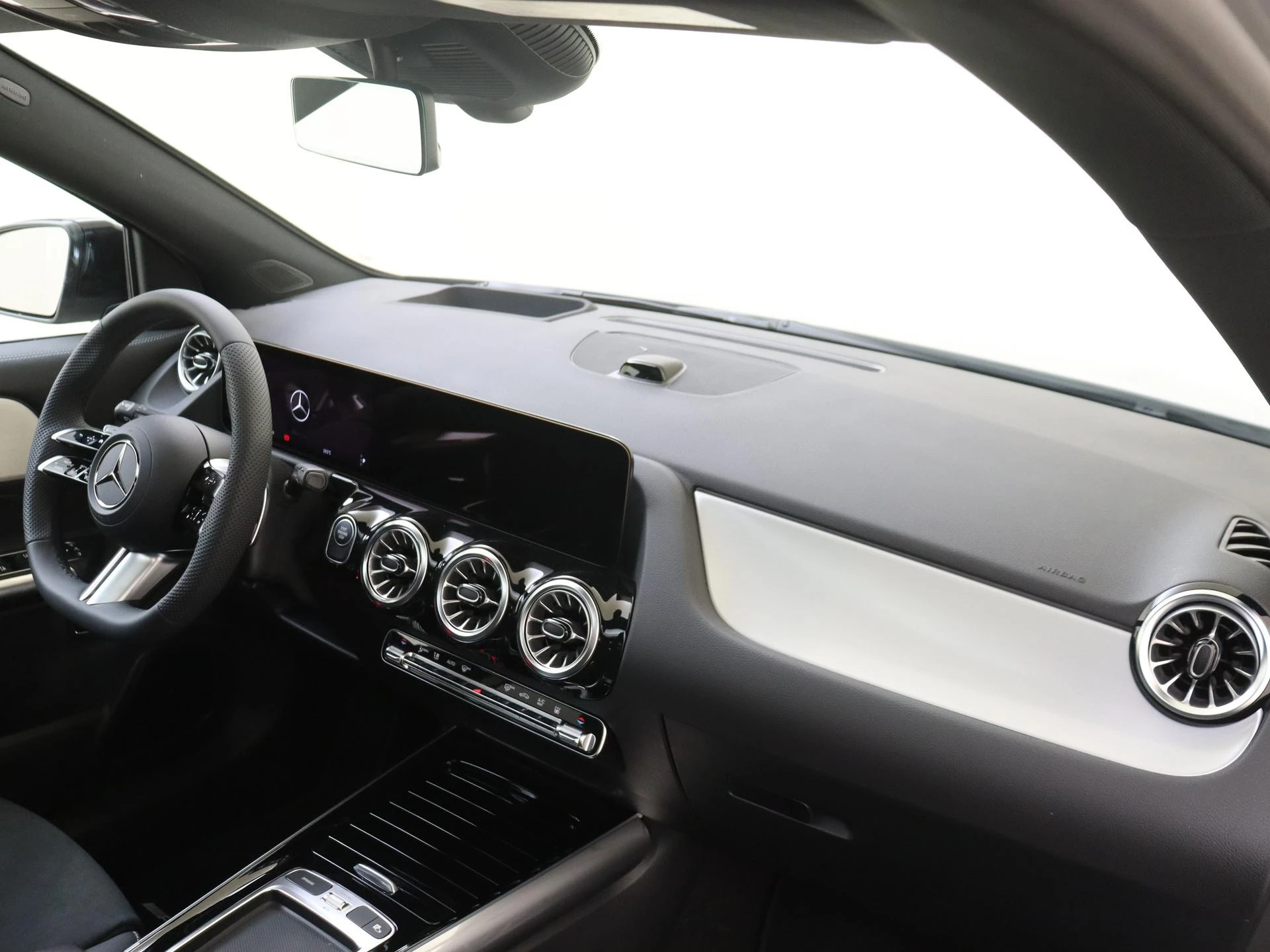 Mercedes-Benz GLA 250 e Business Solution AMG