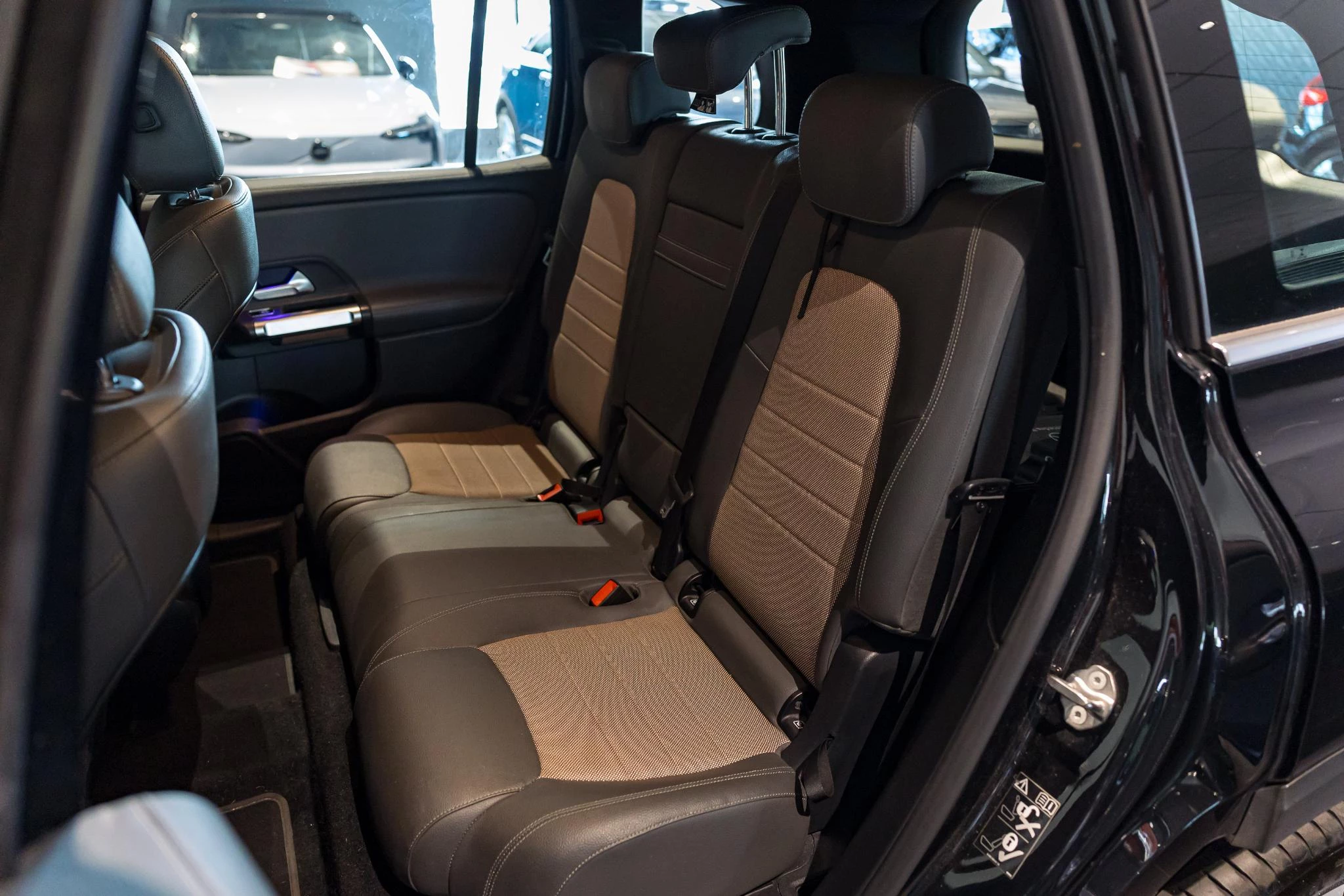 Mercedes-Benz EQB 300 4Matic | Zetelverw. | Sfeerver. | Carplay