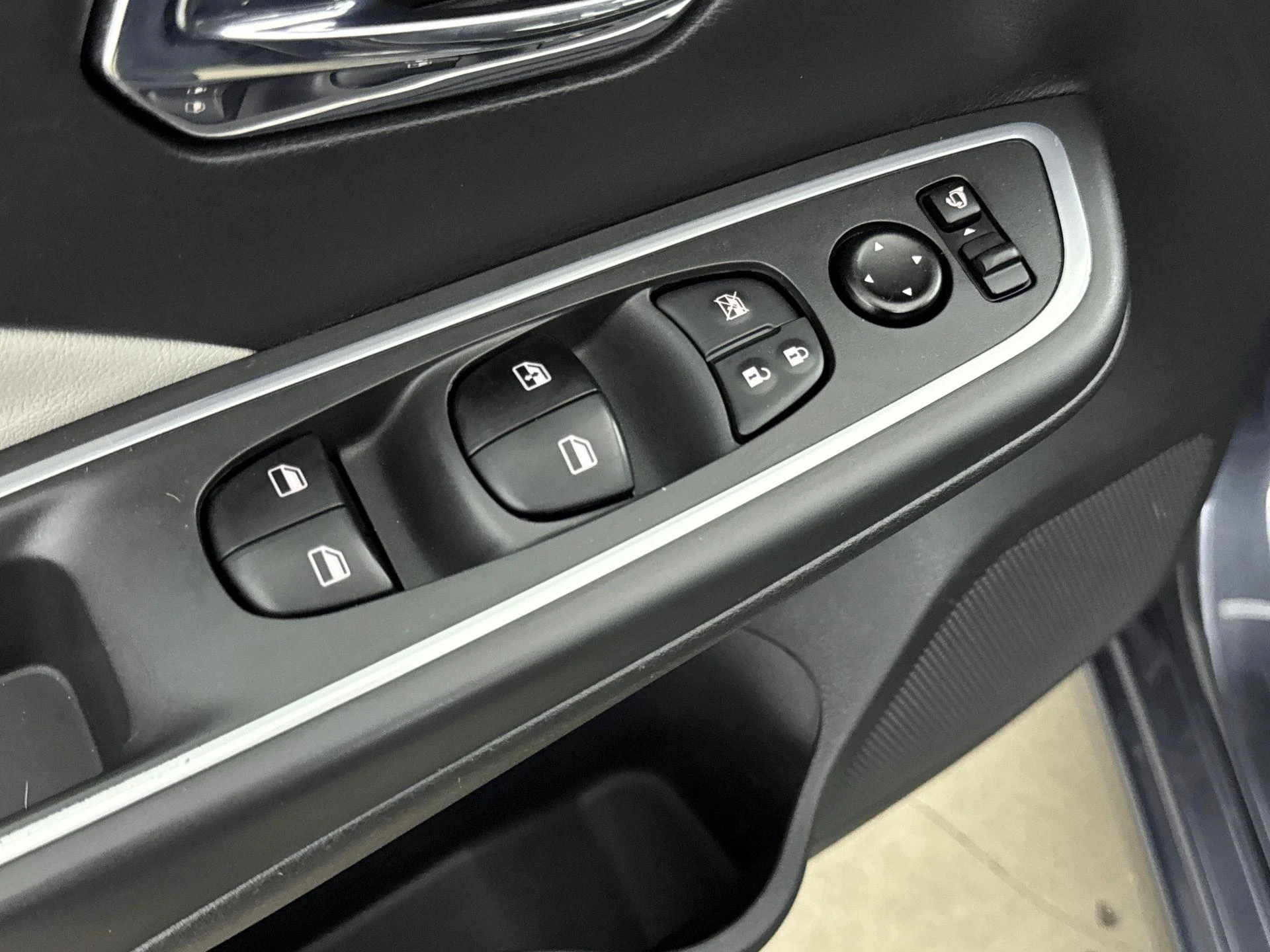 Nissan-Micra-image-14