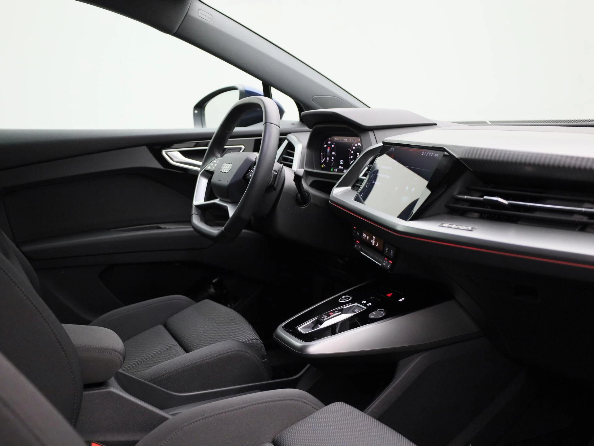 Audi-Q4 e-tron-image-37