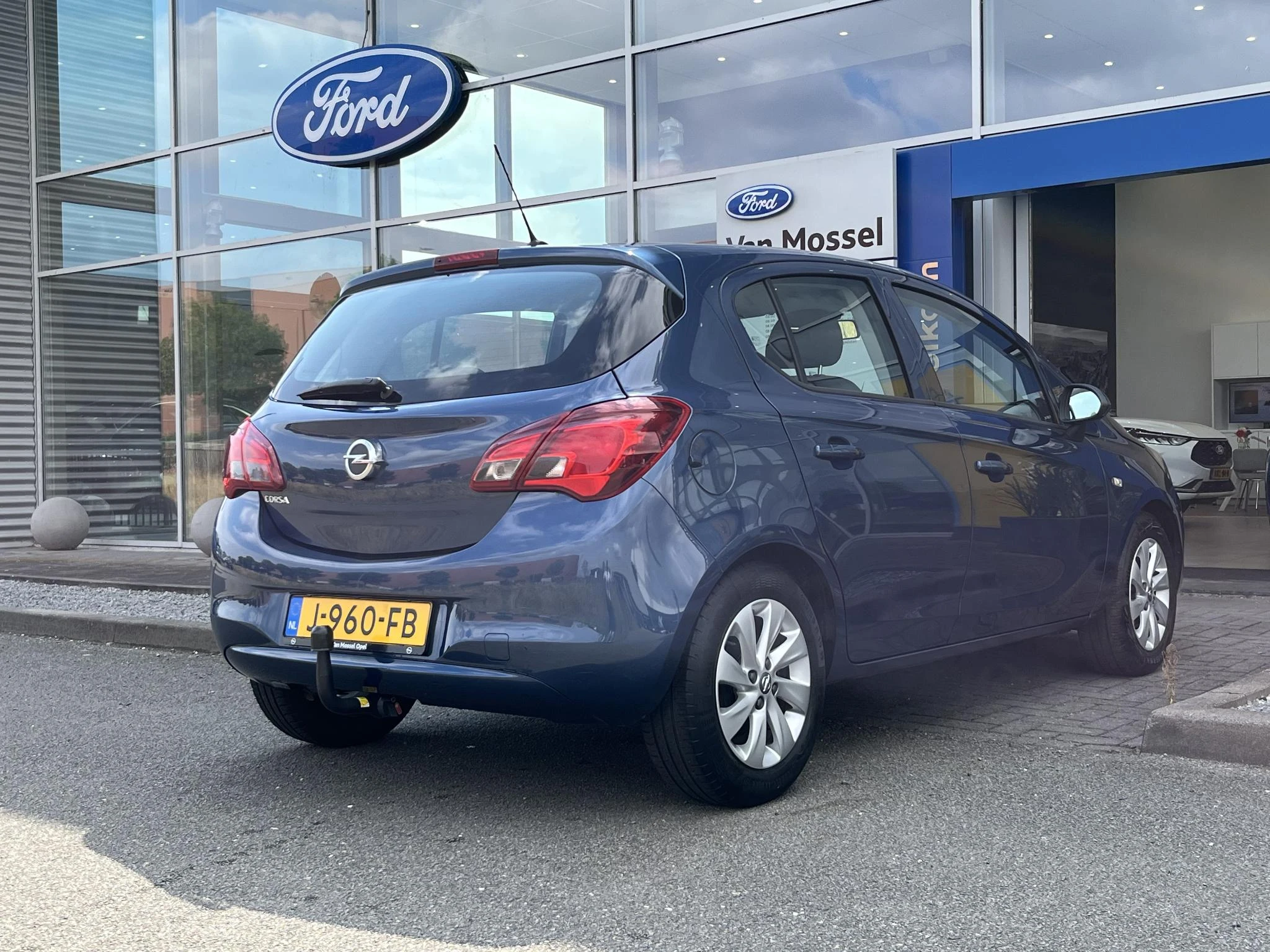 Opel-Corsa-image-4