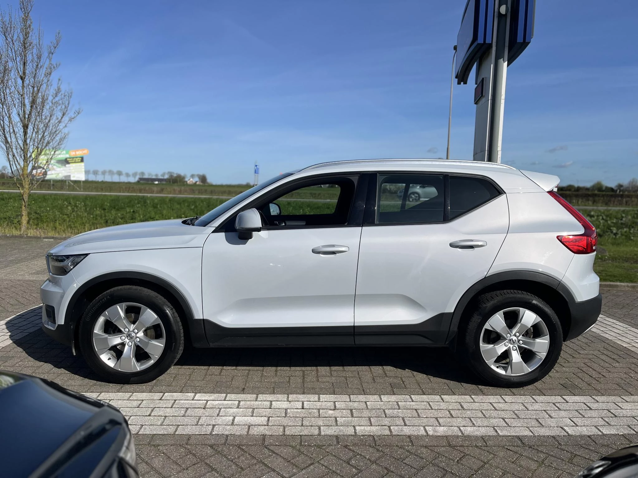 Volvo-XC40-image-2