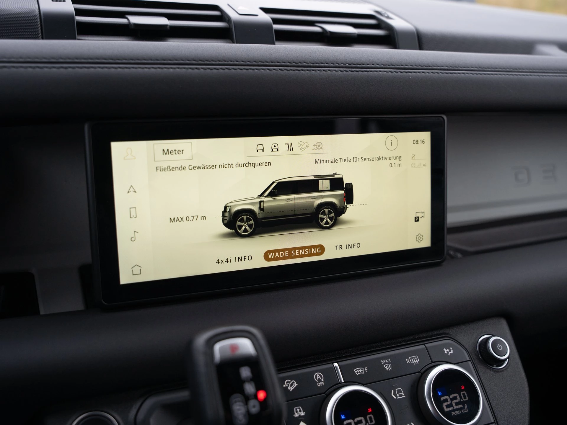 Land Rover-Defender-image-14