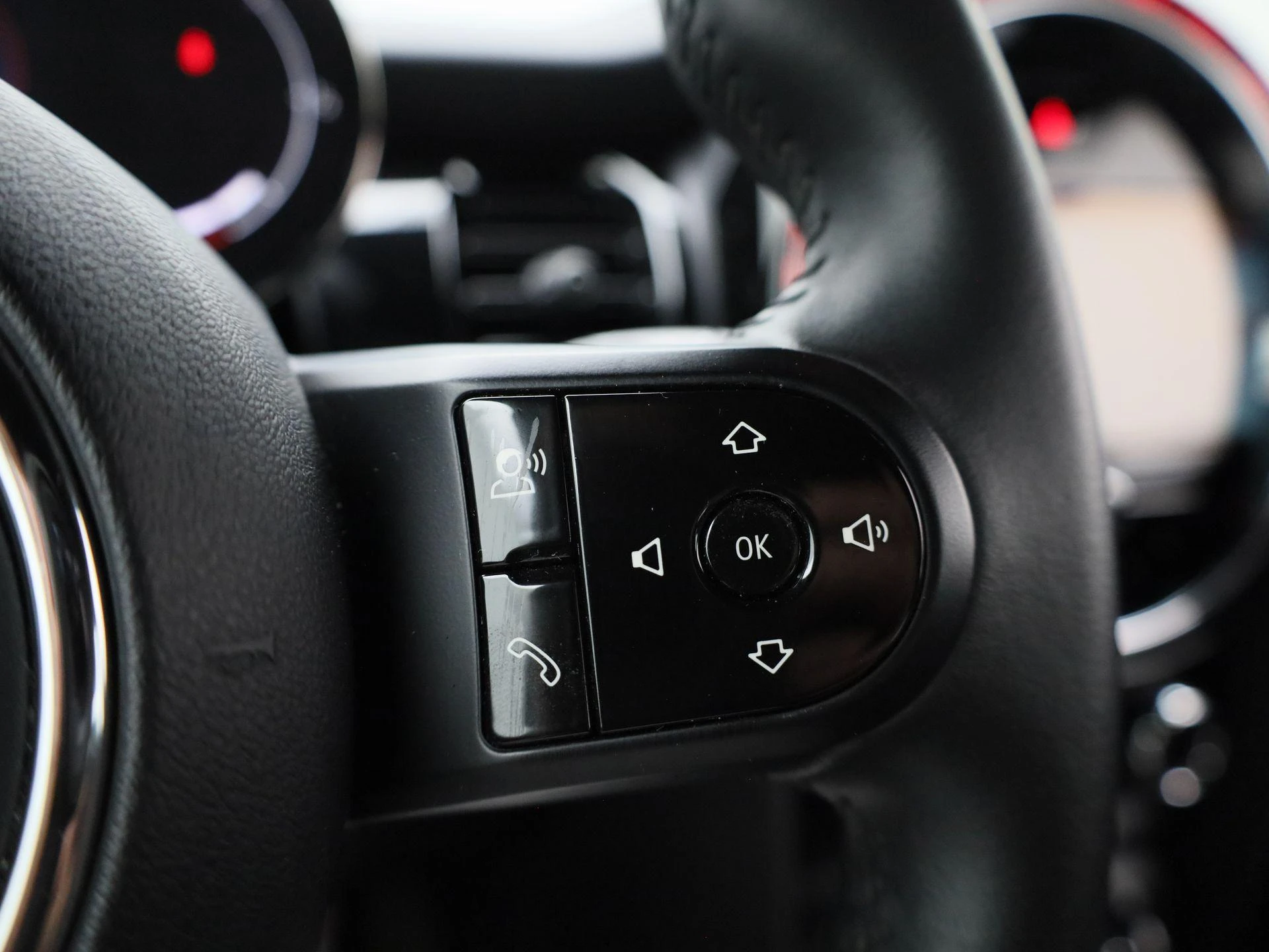 MINI-Cooper-image-19