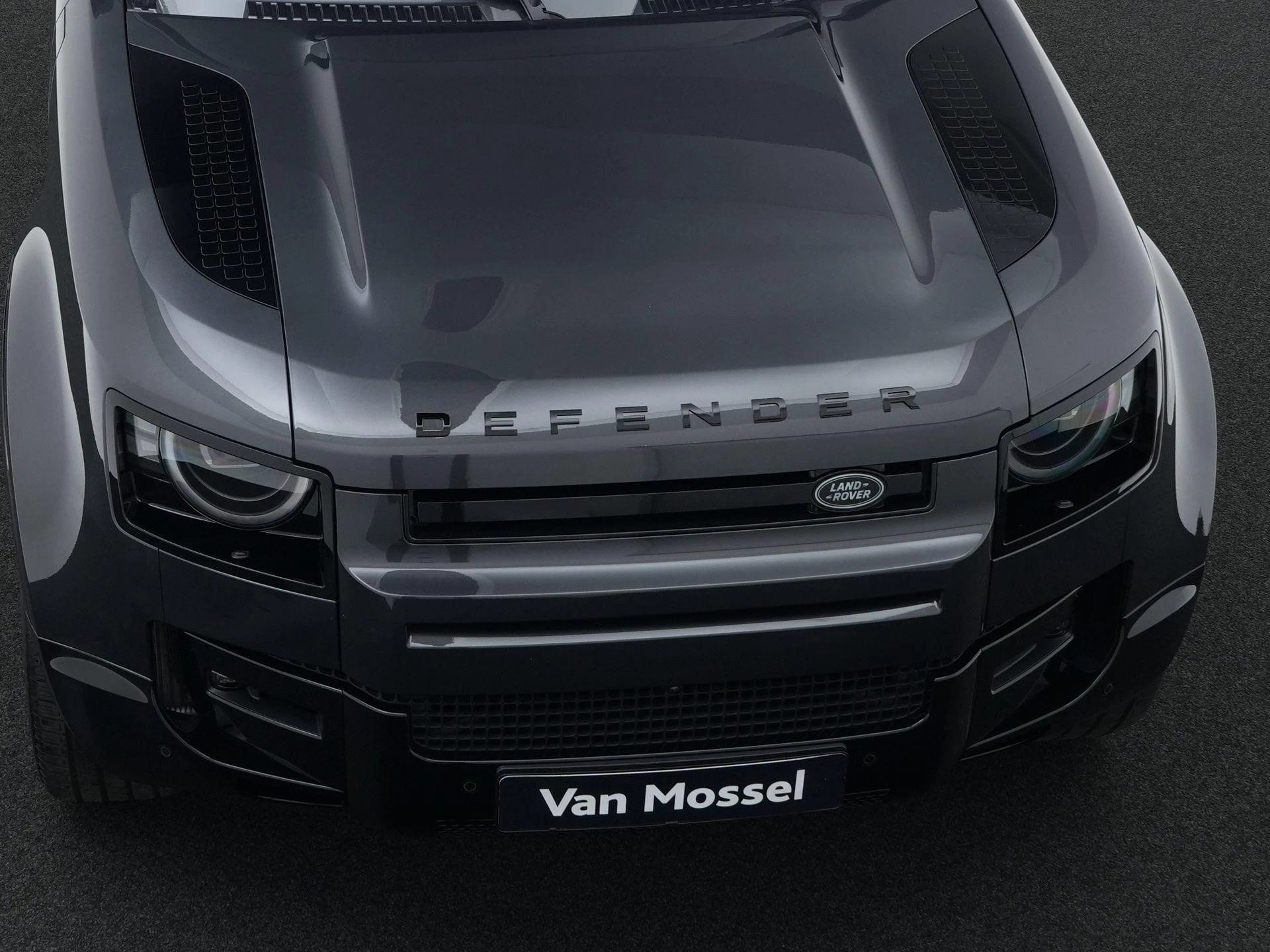 Land Rover-Defender-image-46