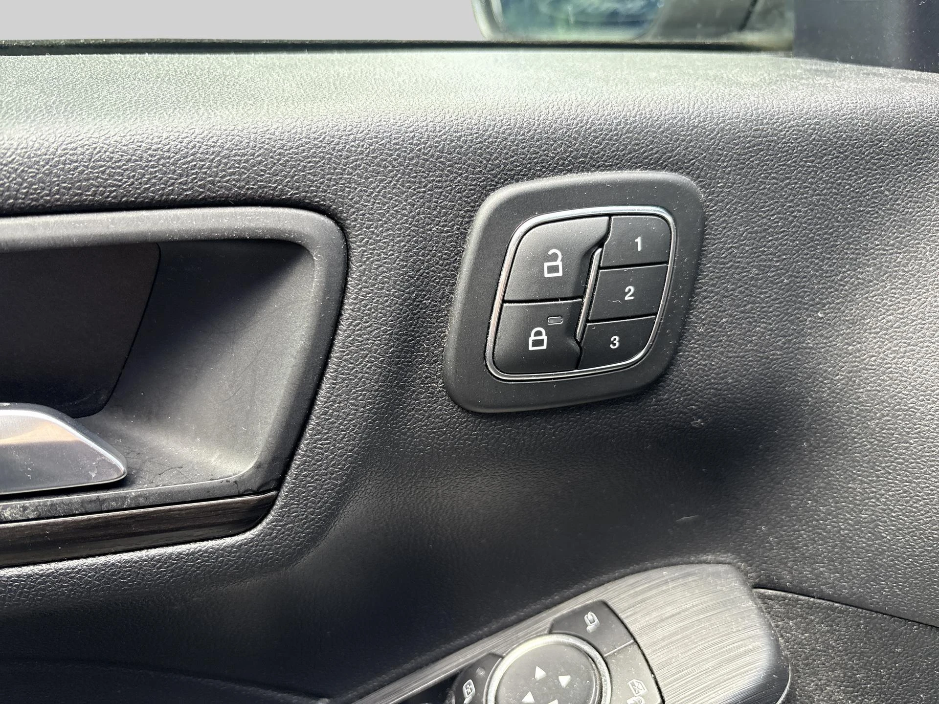Ford-Kuga-image-13