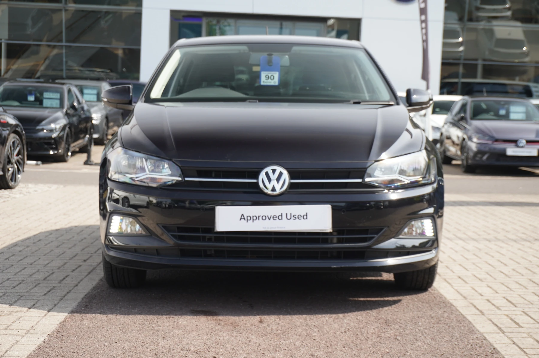 Volkswagen-Polo-image-6