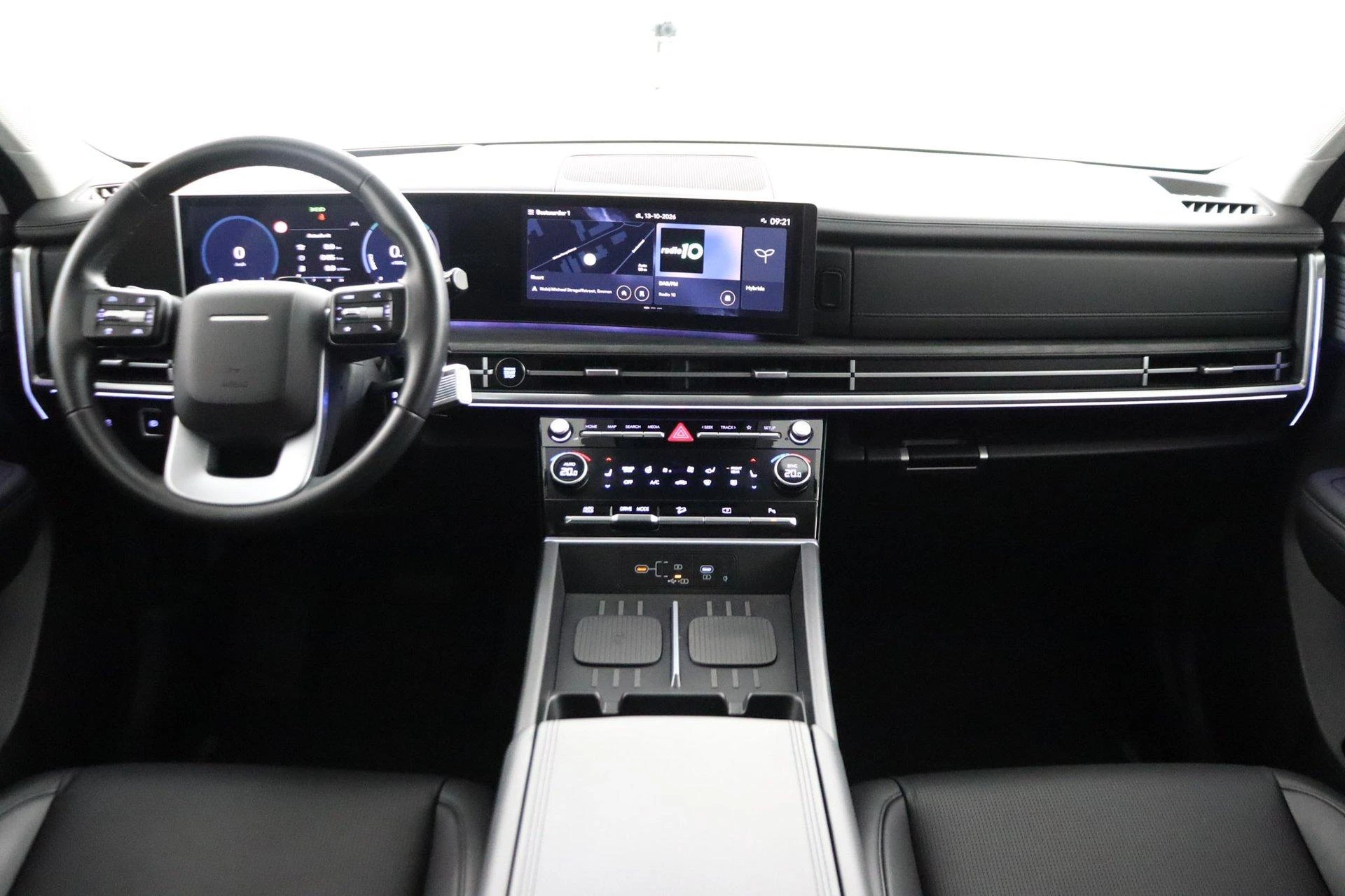 Hyundai-Santa Fe-image-4