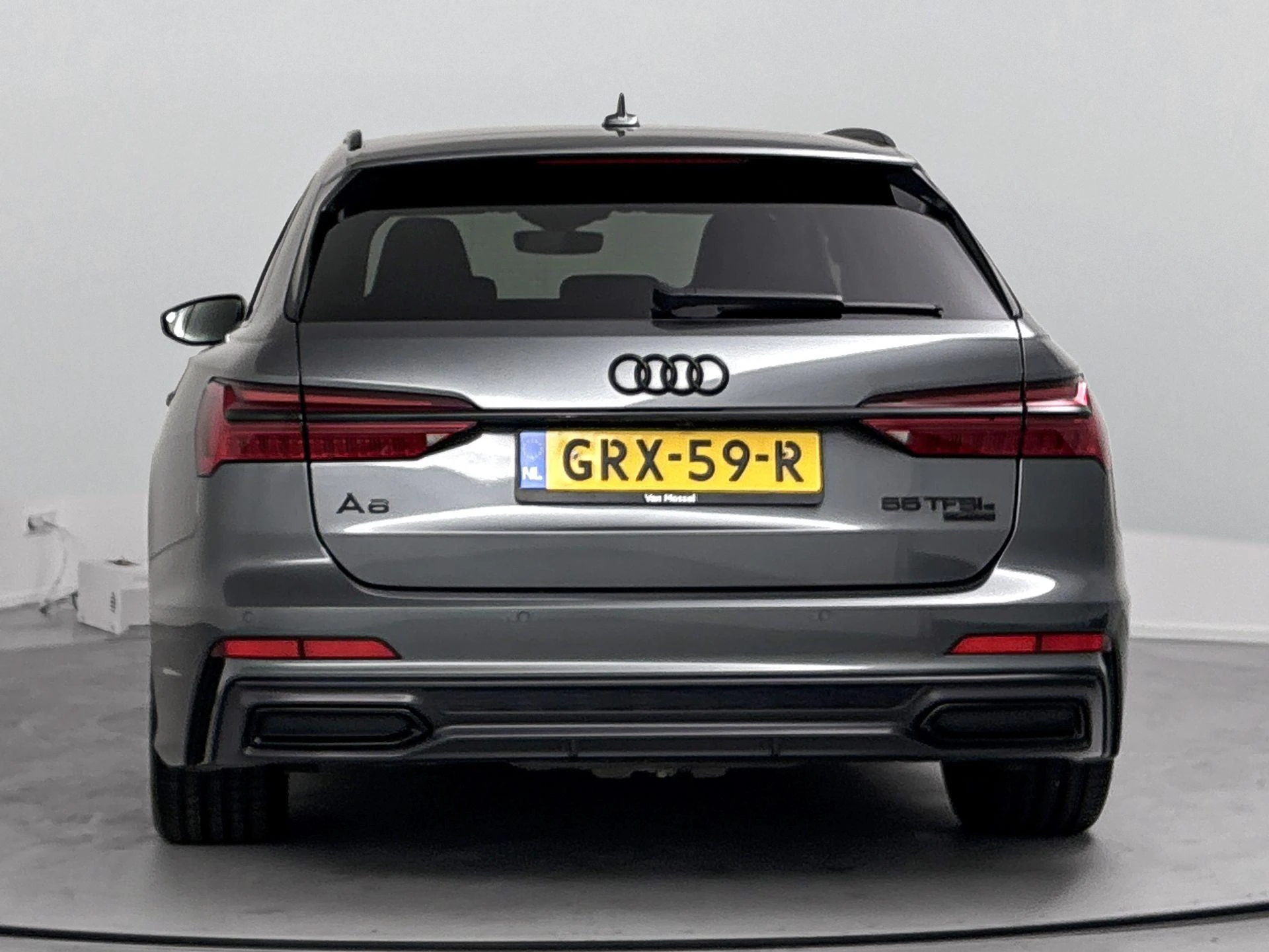 Audi-A6-image-2