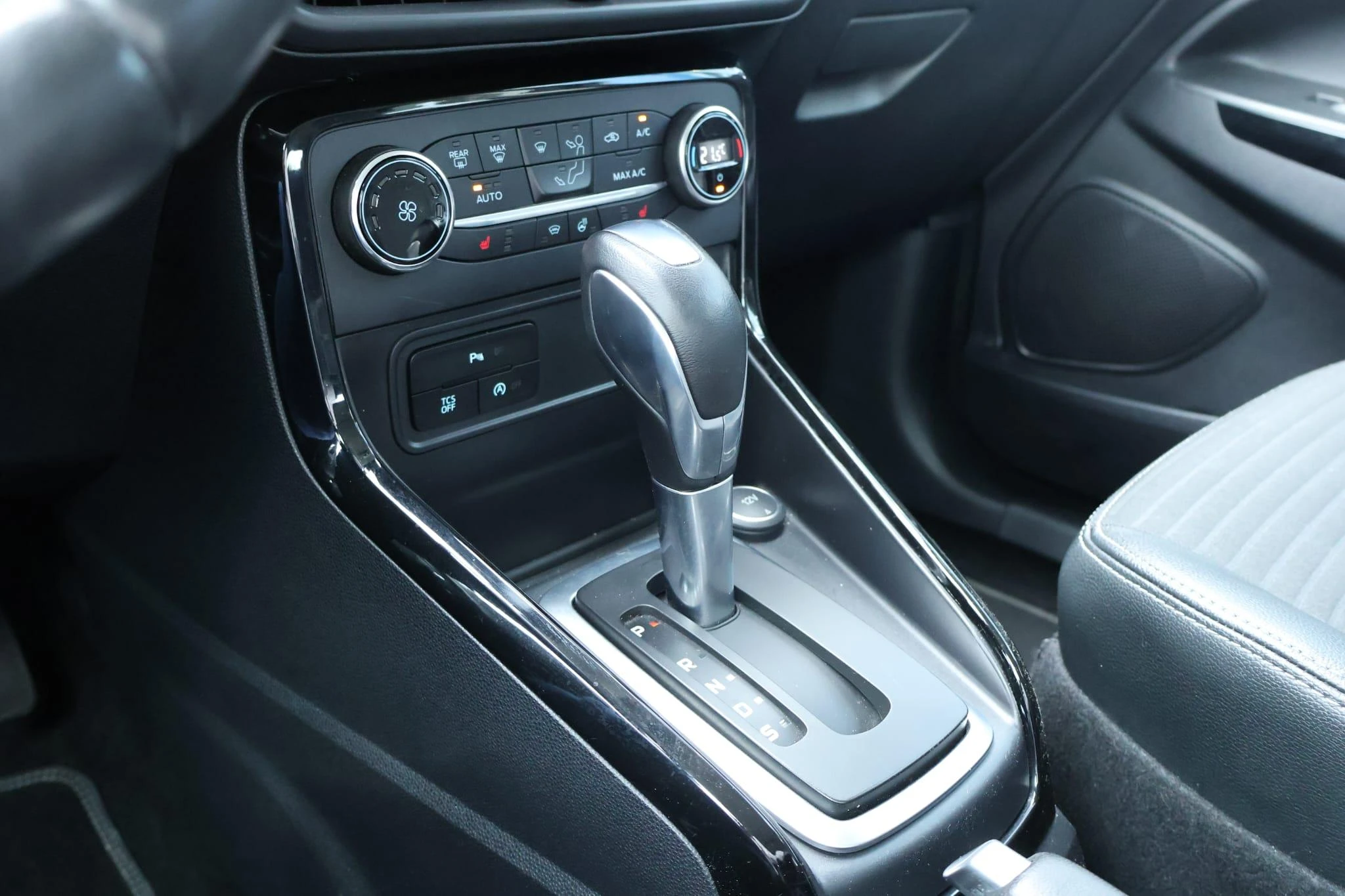 Ford-EcoSport-image-23