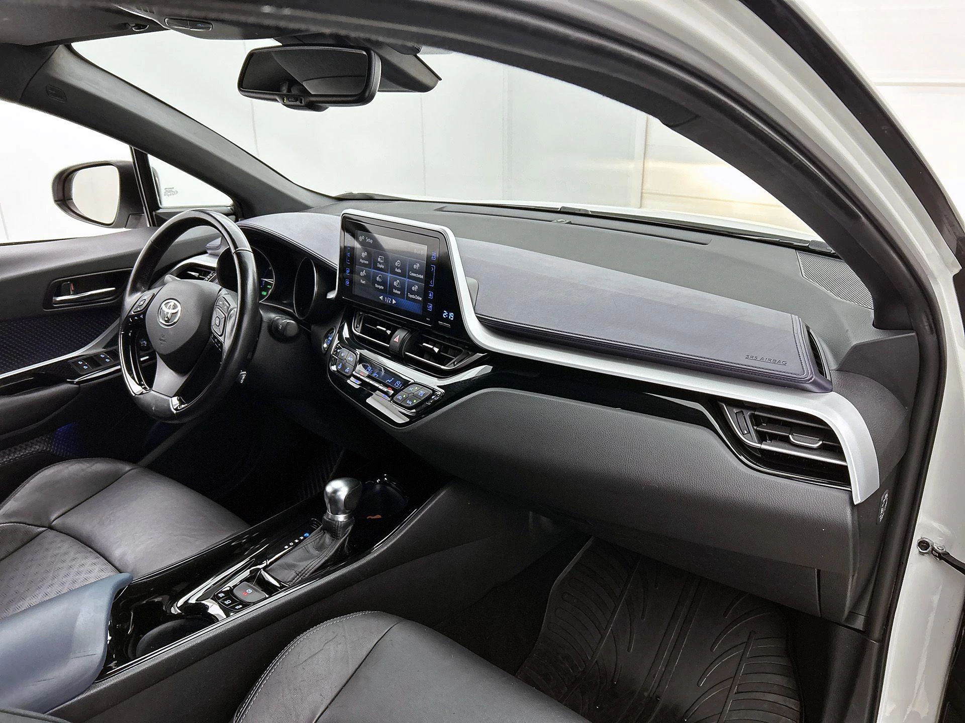 Toyota-C-HR-image-20