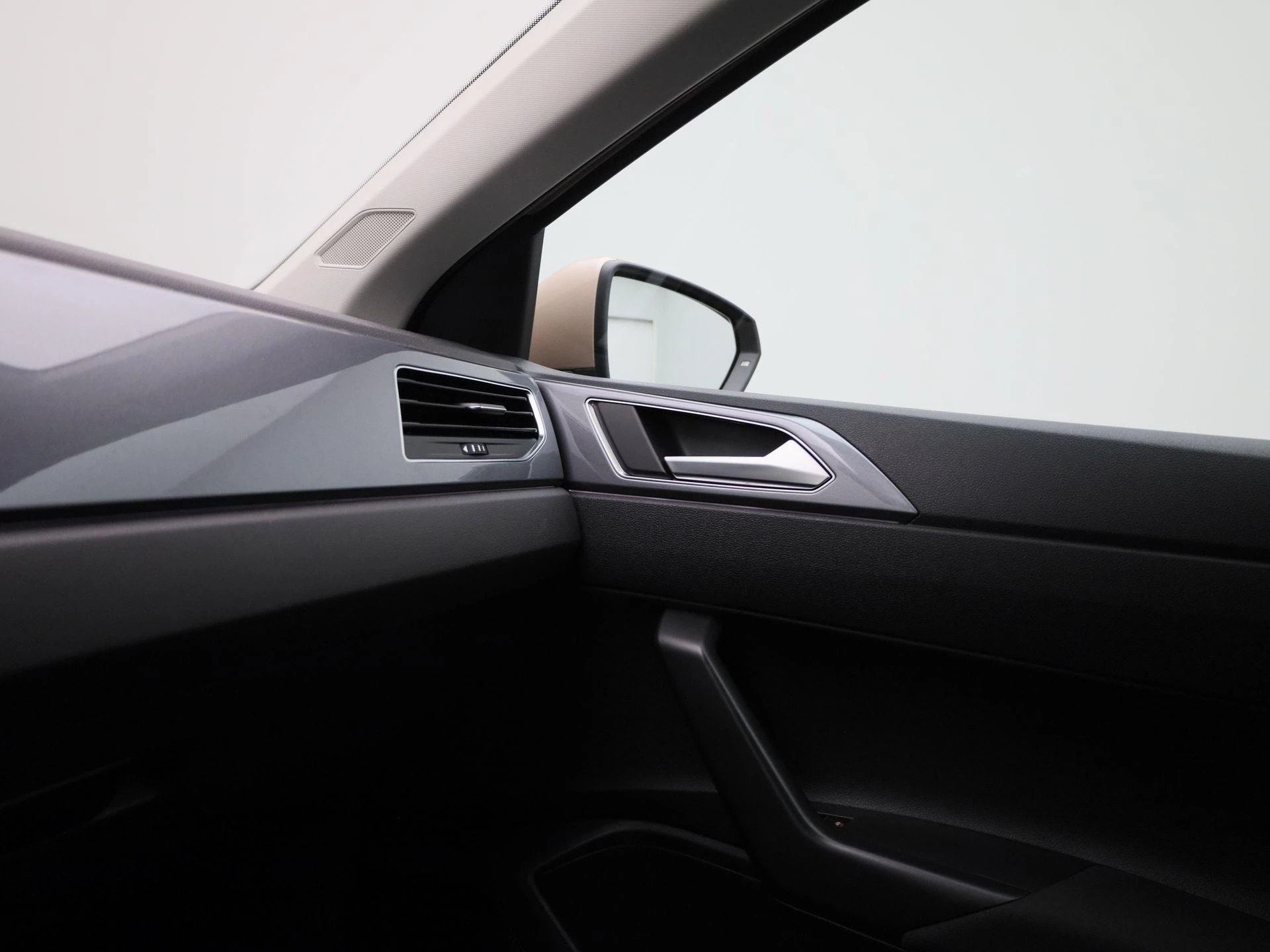 Volkswagen-Polo-image-20