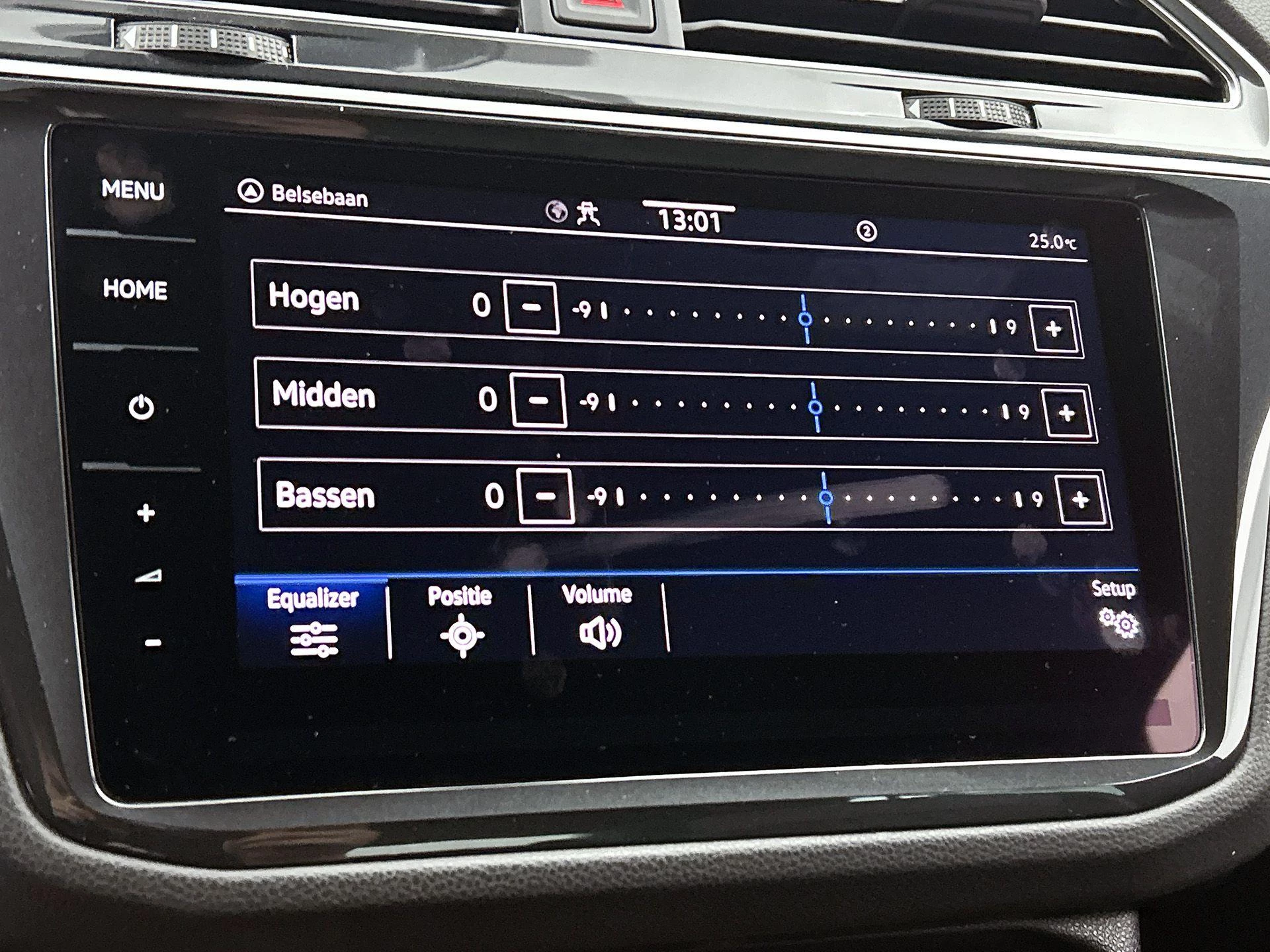 Volkswagen-Tiguan-image-15