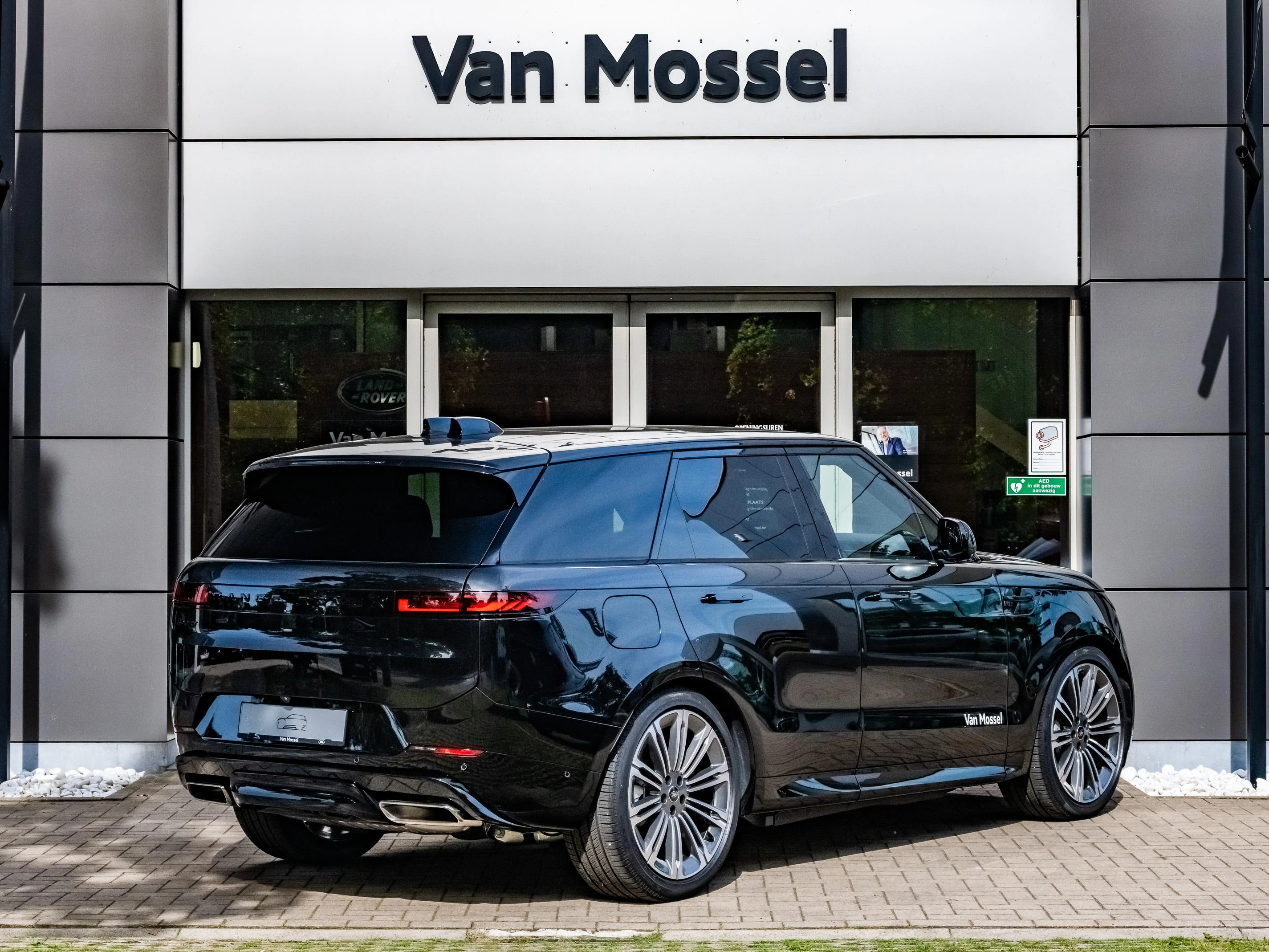 Land Rover Range Rover Sport P460e Dynamic Edition