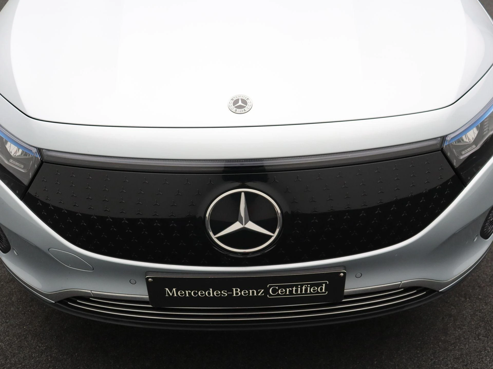 Mercedes-Benz EQA 250+ Business Line