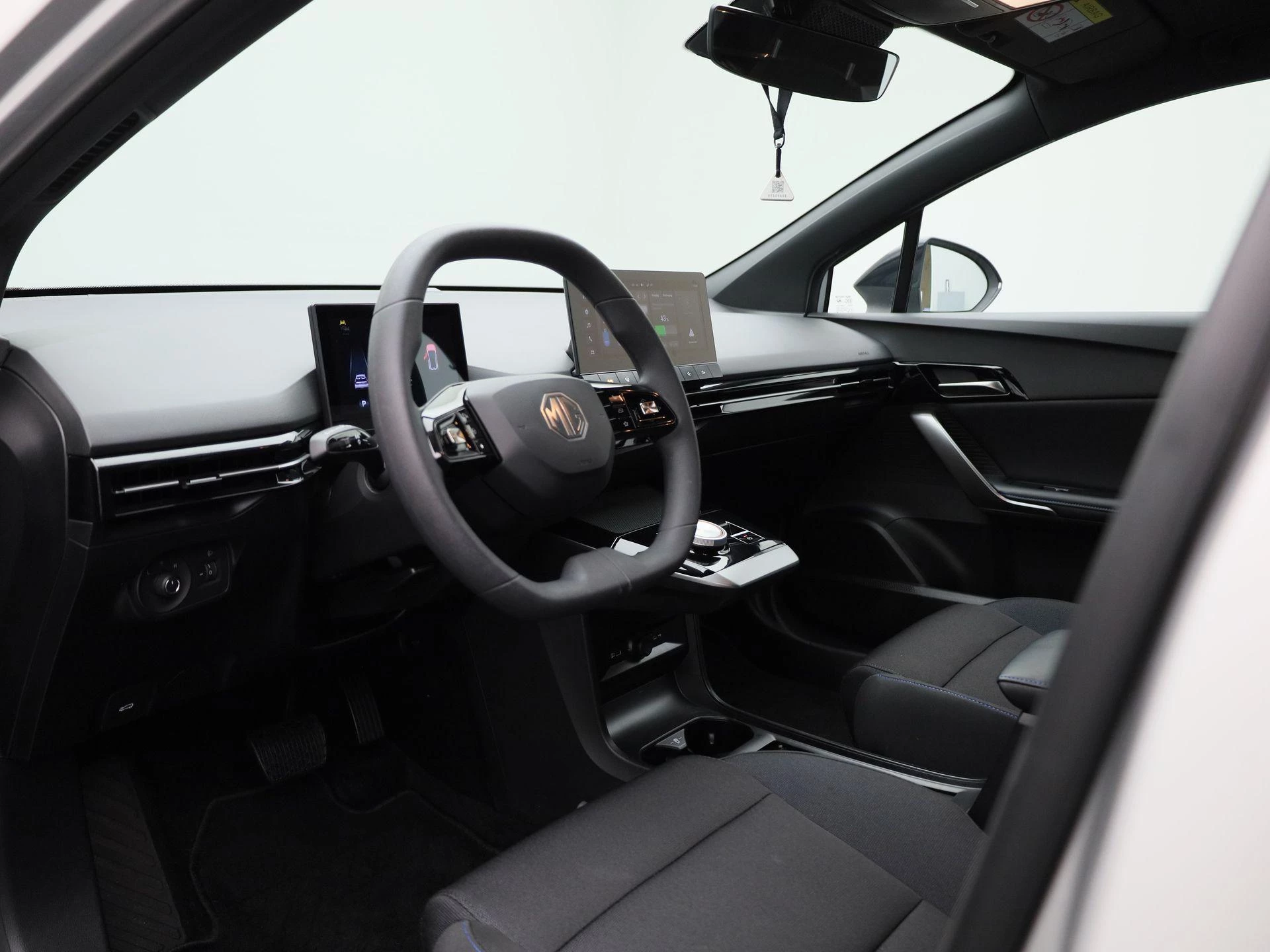 MG-MG4 EV-image-28