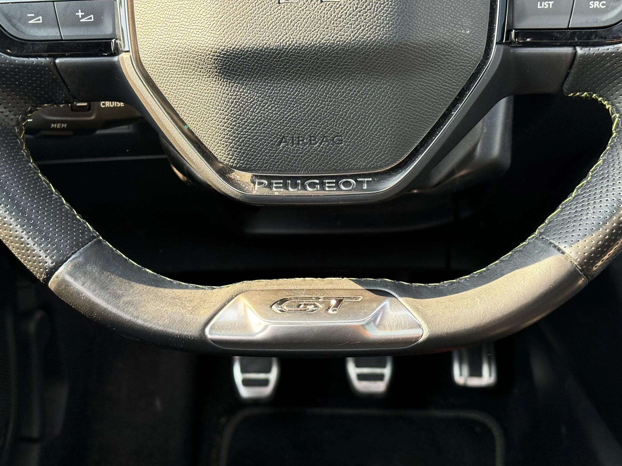 Peugeot-208-image-11