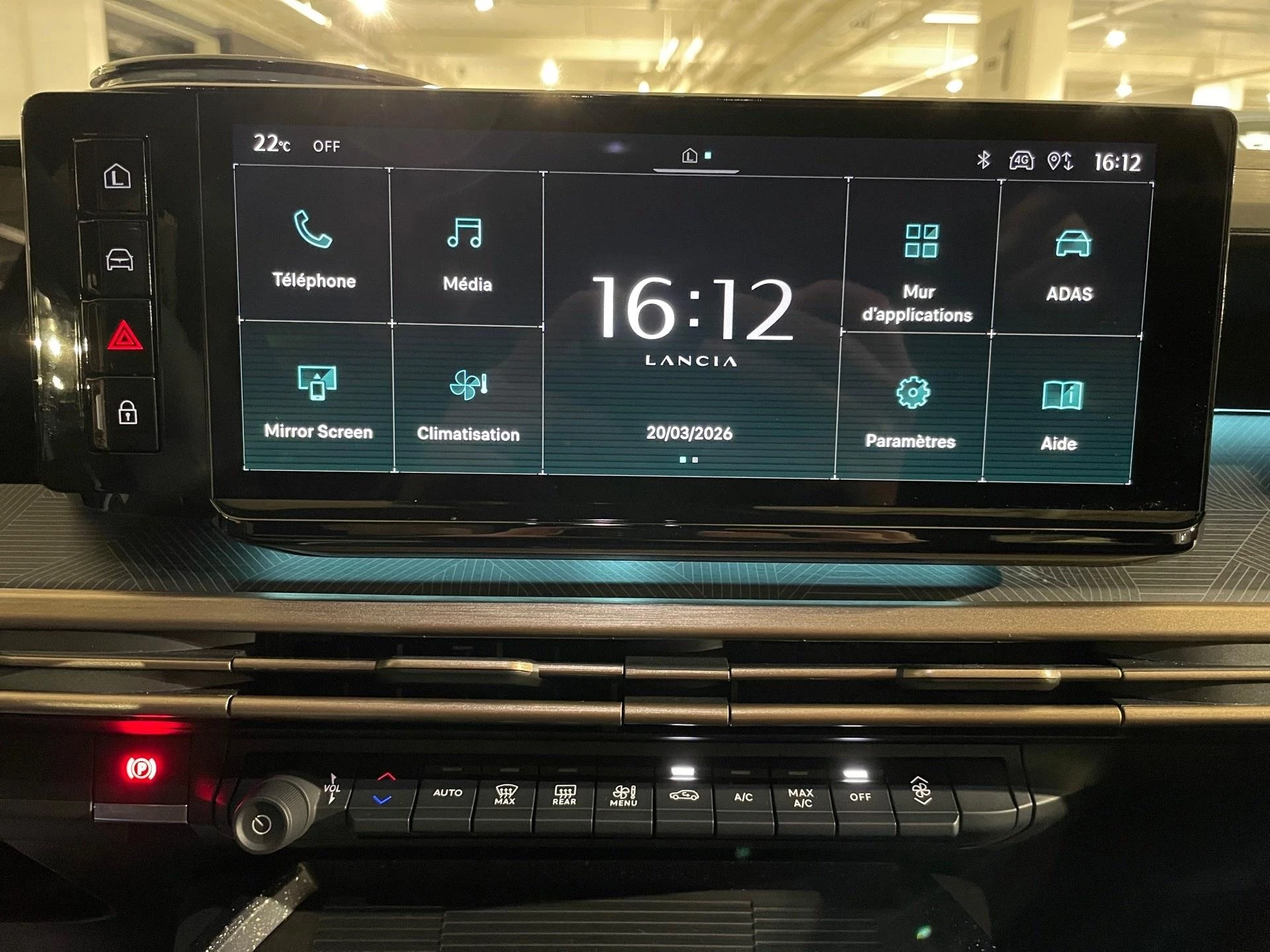 Lancia-Ypsilon-image-2