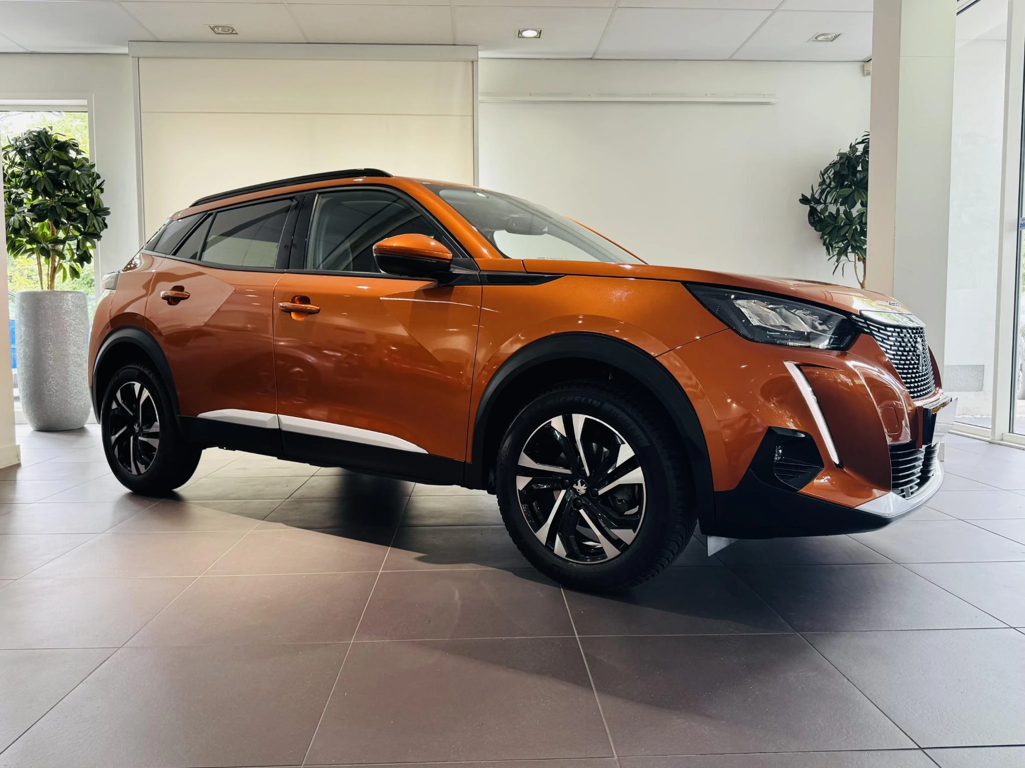 Peugeot-2008-image-2
