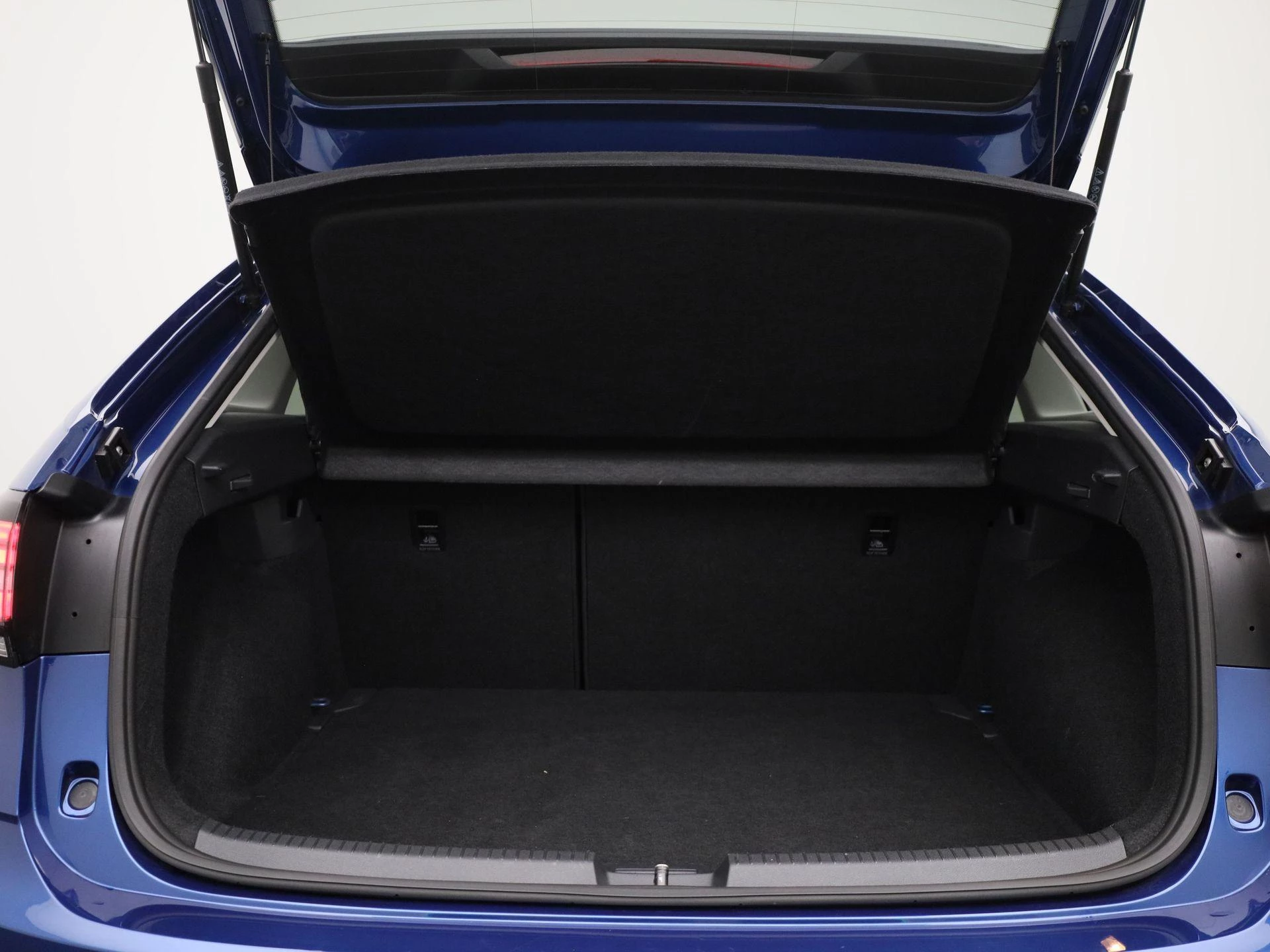 Volkswagen-Taigo-image-13