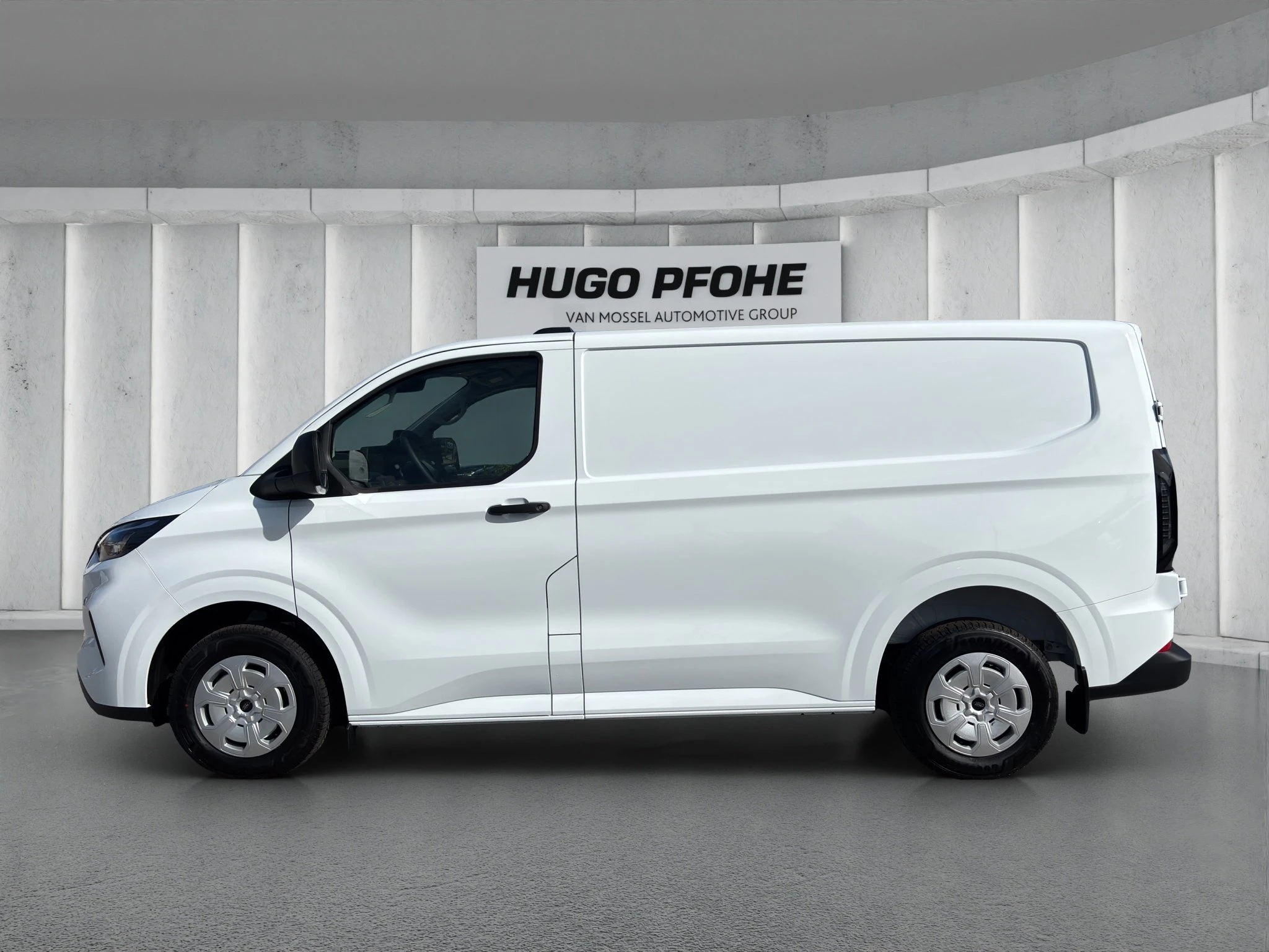 Ford-Transit Custom-image-1