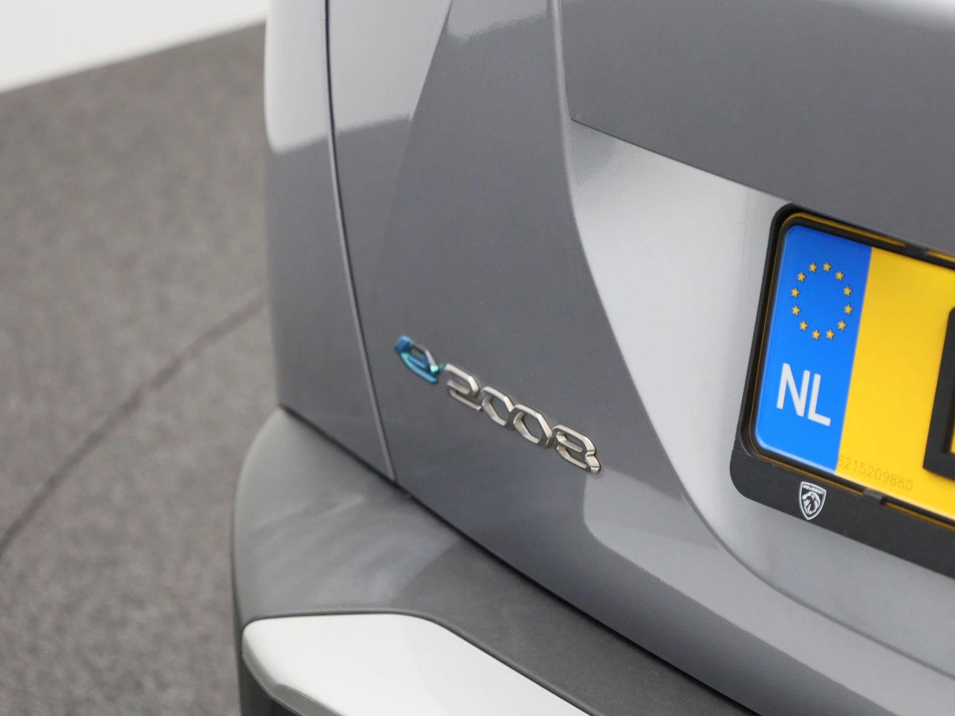 Peugeot-e-2008-image-45