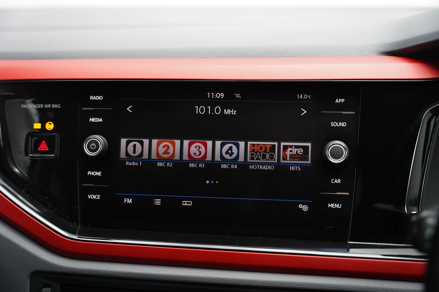 Volkswagen-Polo-image-21