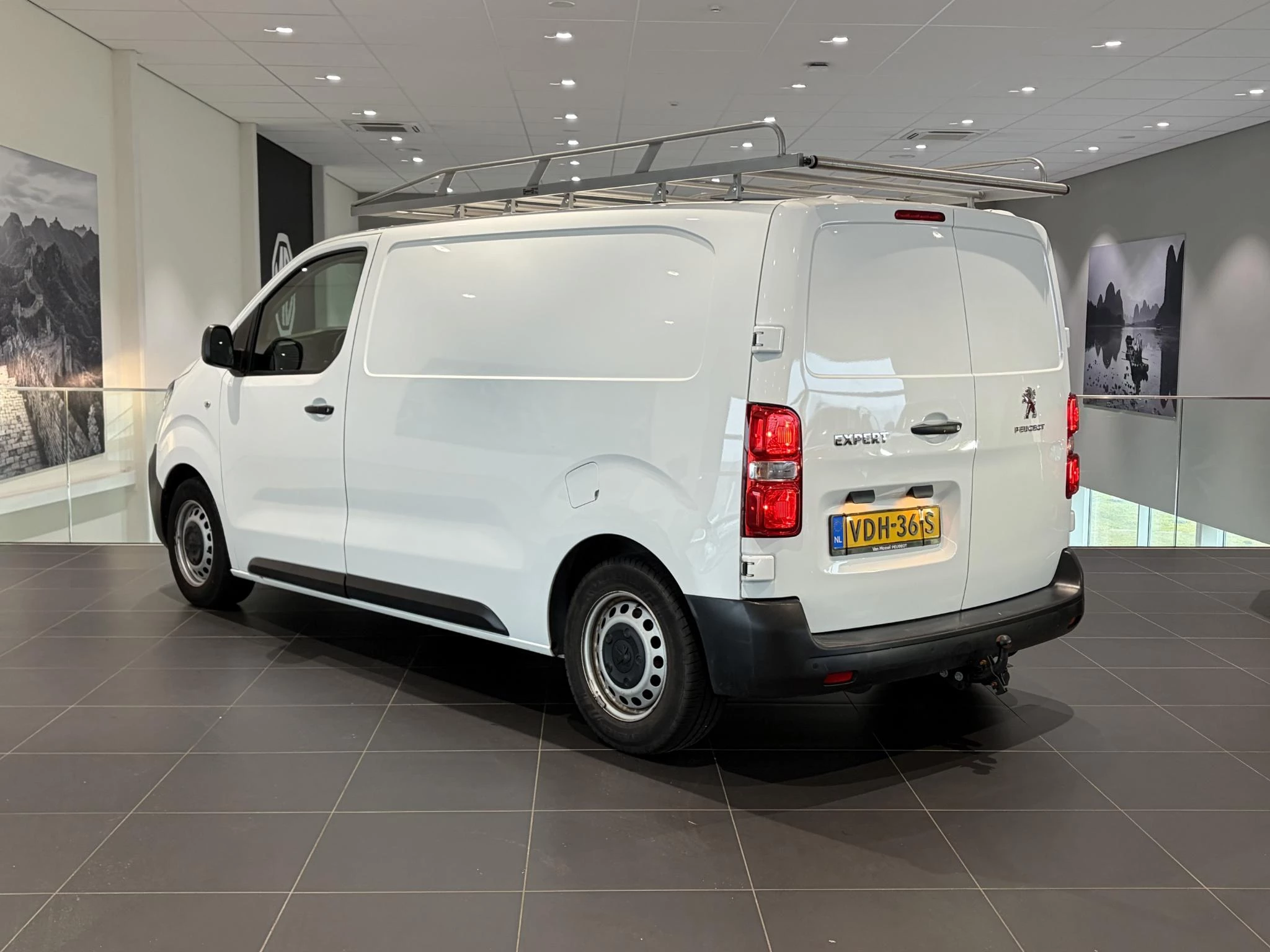 Peugeot-Expert-image-2