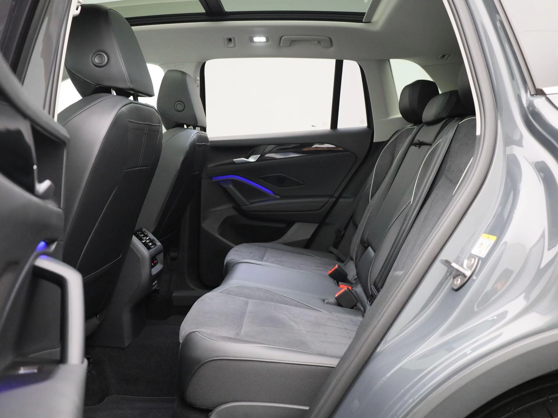 Volkswagen-Tiguan-image-11