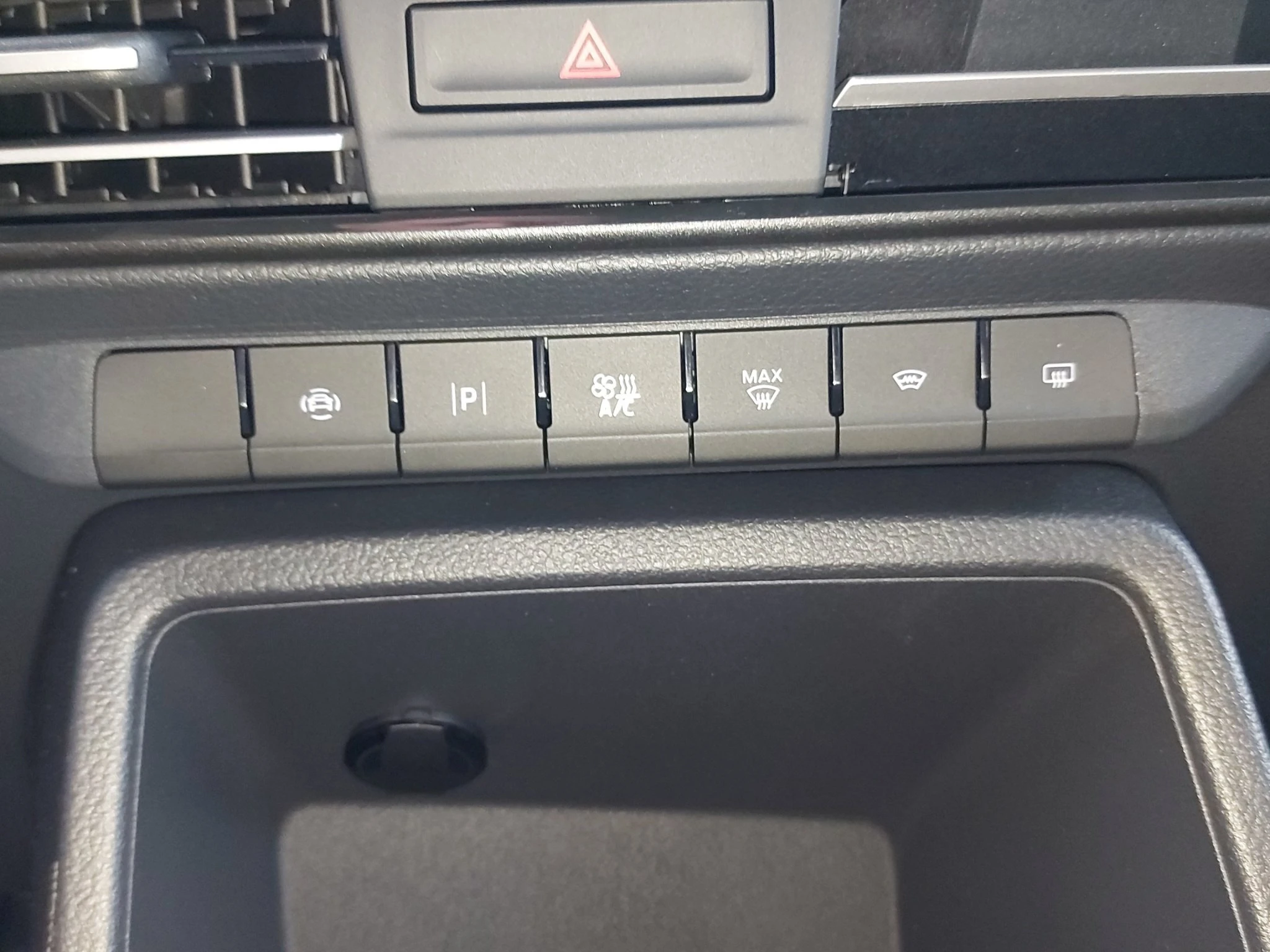 Ford-Tourneo Connect-image-24