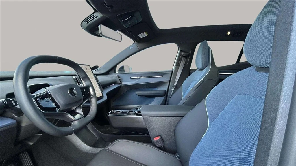Volvo-EX30-image-9