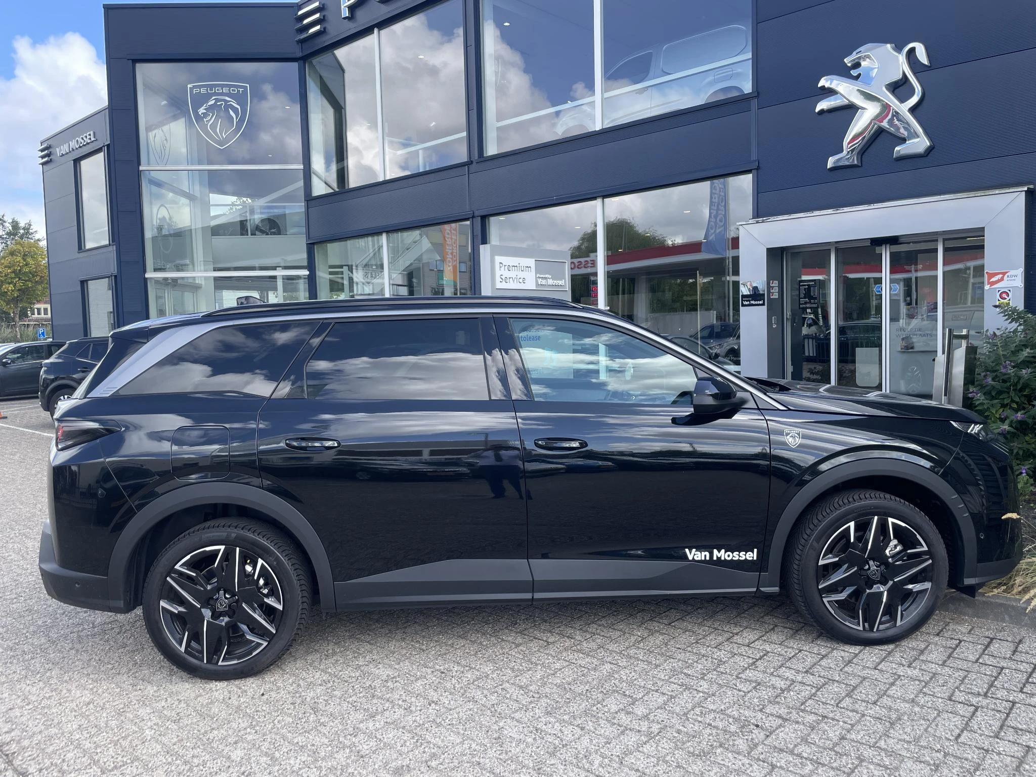 Peugeot-5008-image-7