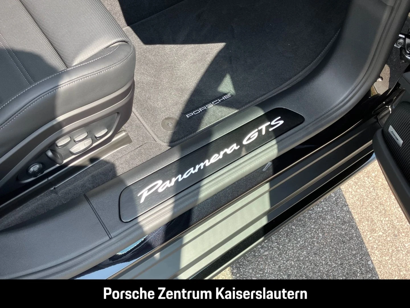 Porsche-Panamera-image-22