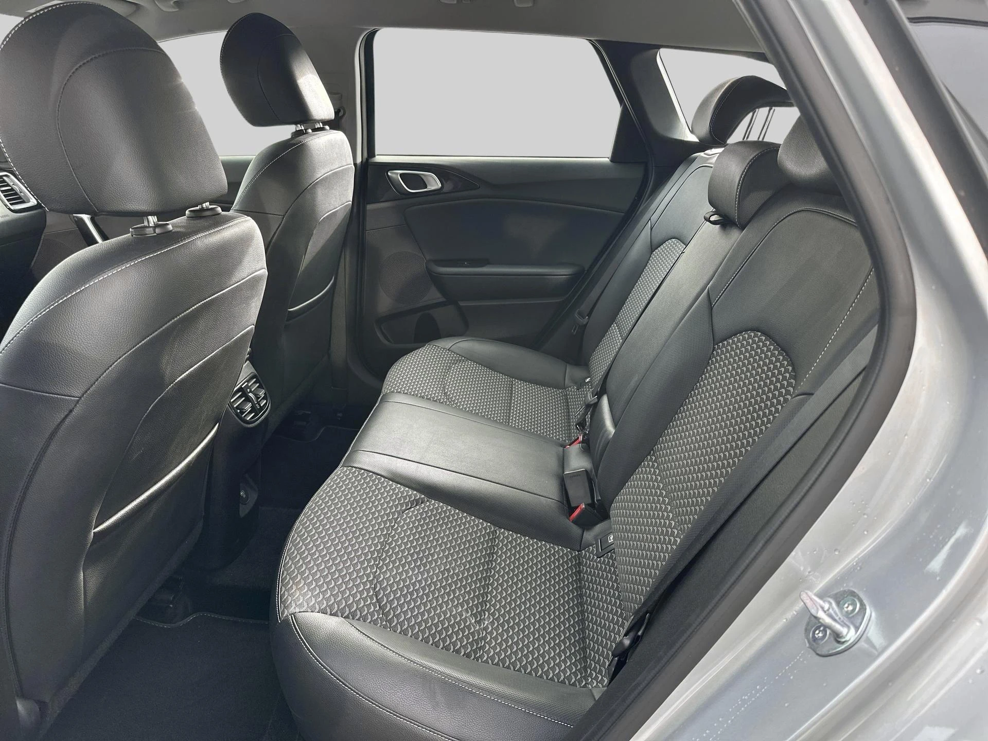 Kia-cee'd-image-12