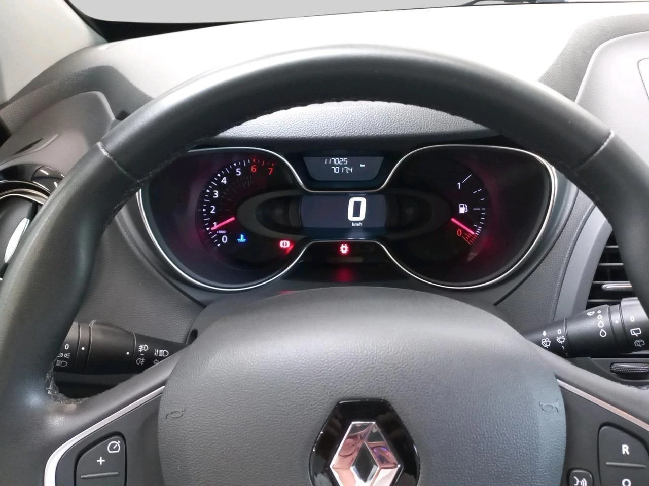 Renault-Captur-image-9