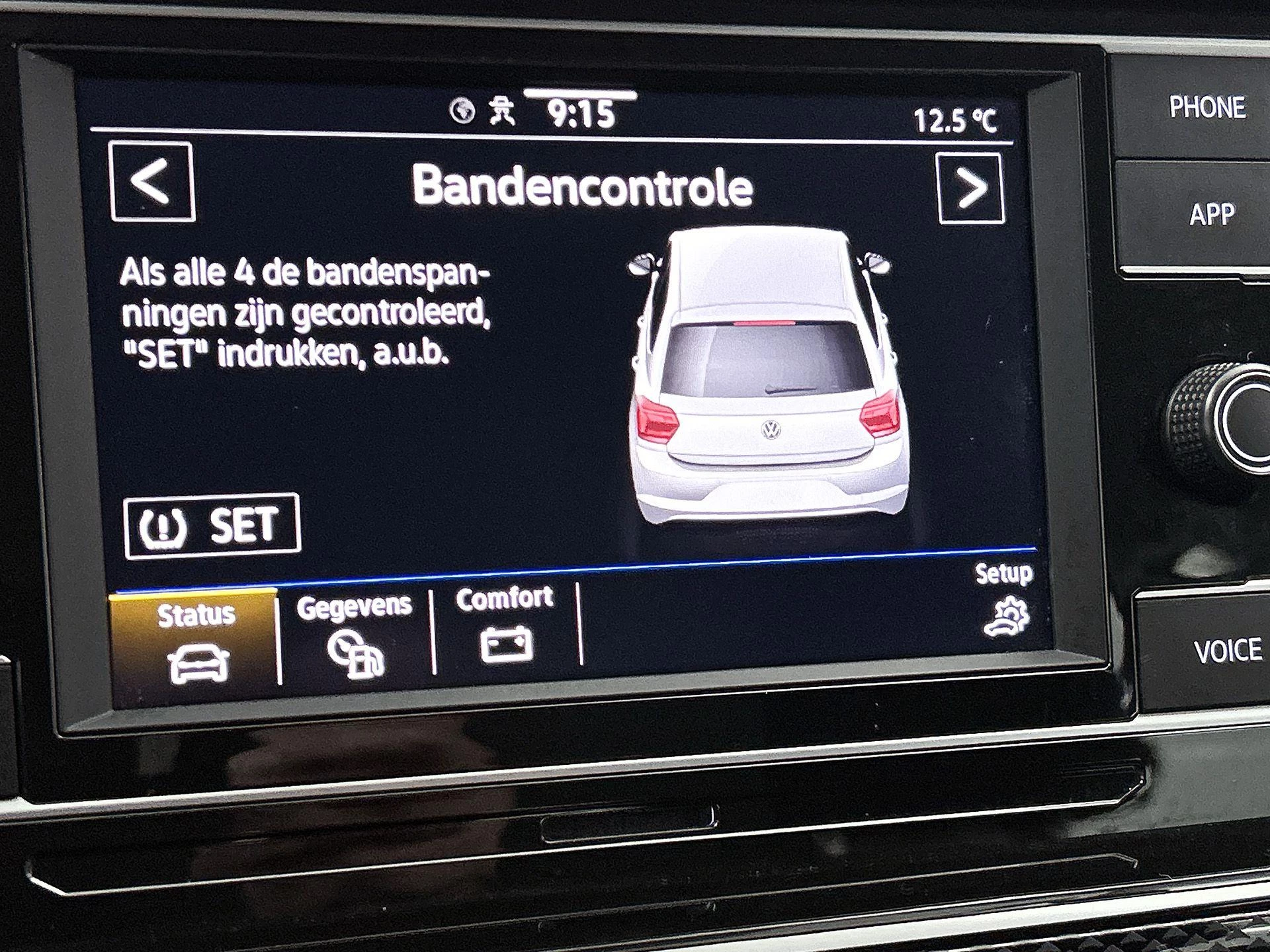Volkswagen-Polo-image-7