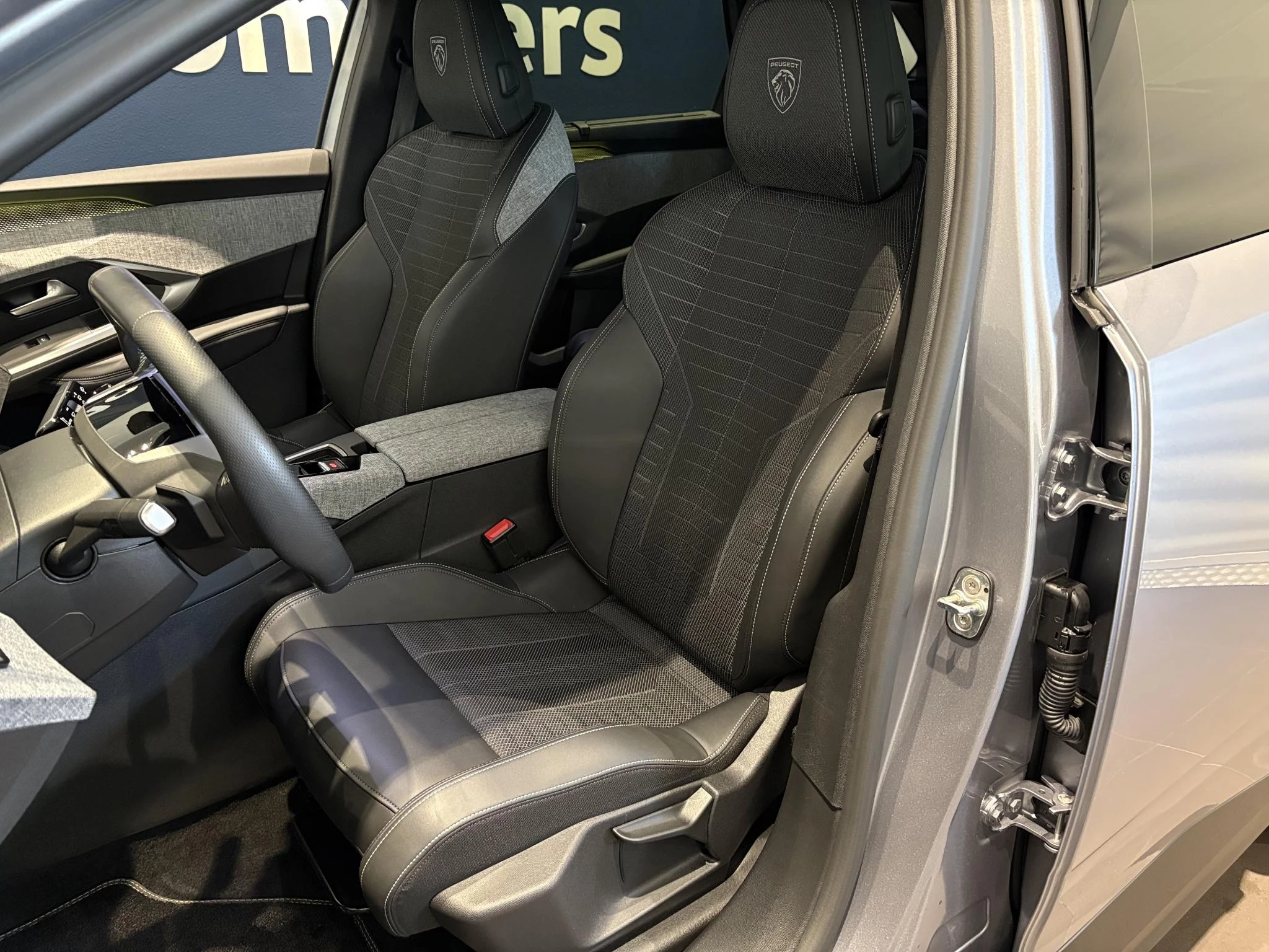 Peugeot 5008 1.2 Hybrid 145 GT 7p