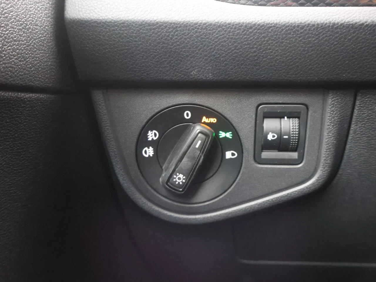 Volkswagen Taigo Taigo 1.0 TSI United 110PK *VIRTUAL COCKPIT*CAMERA*PDC*ACC*APP-CONNECT*BLTH*AIRCO*...*
