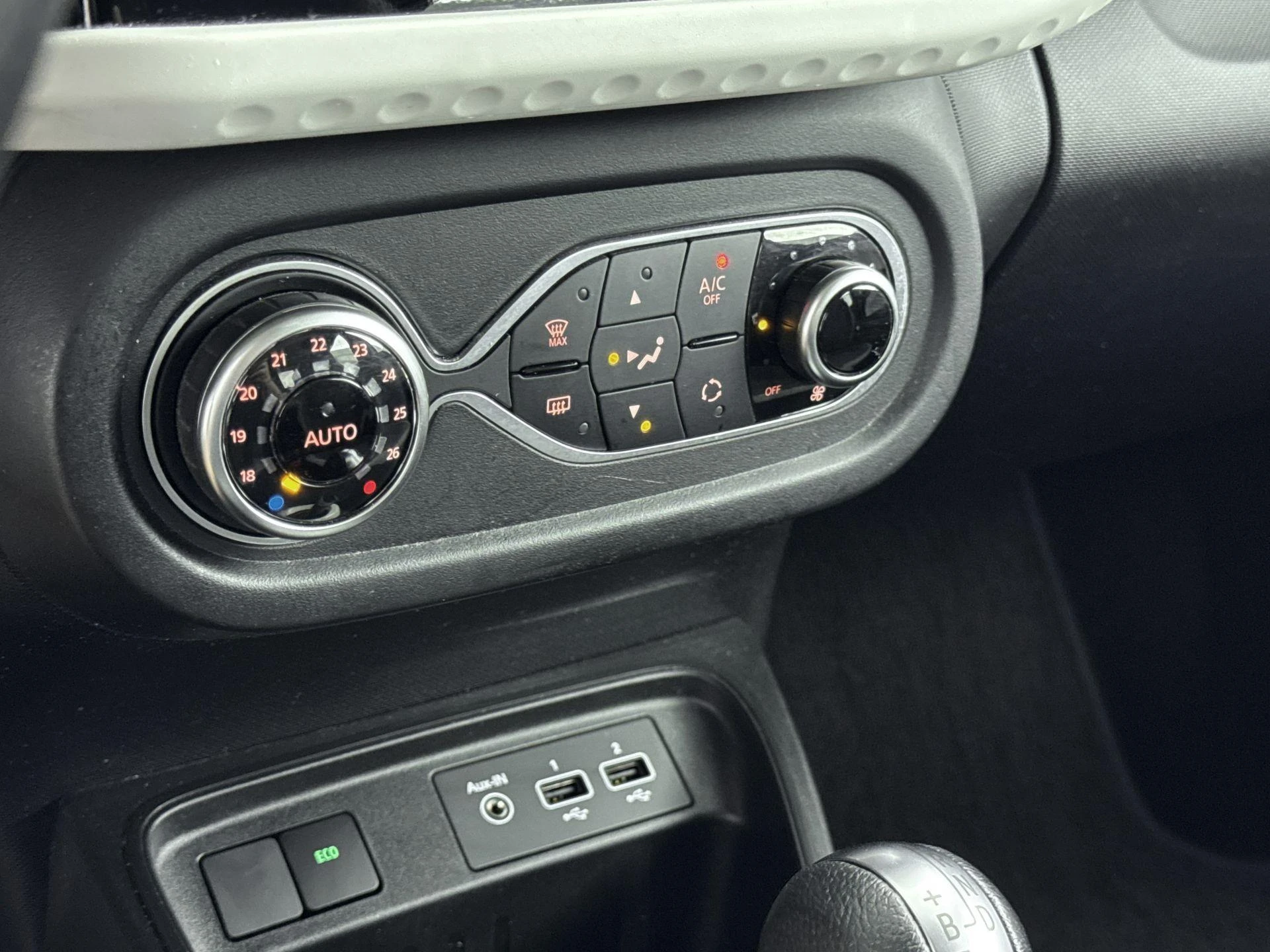 Renault-Twingo-image-17