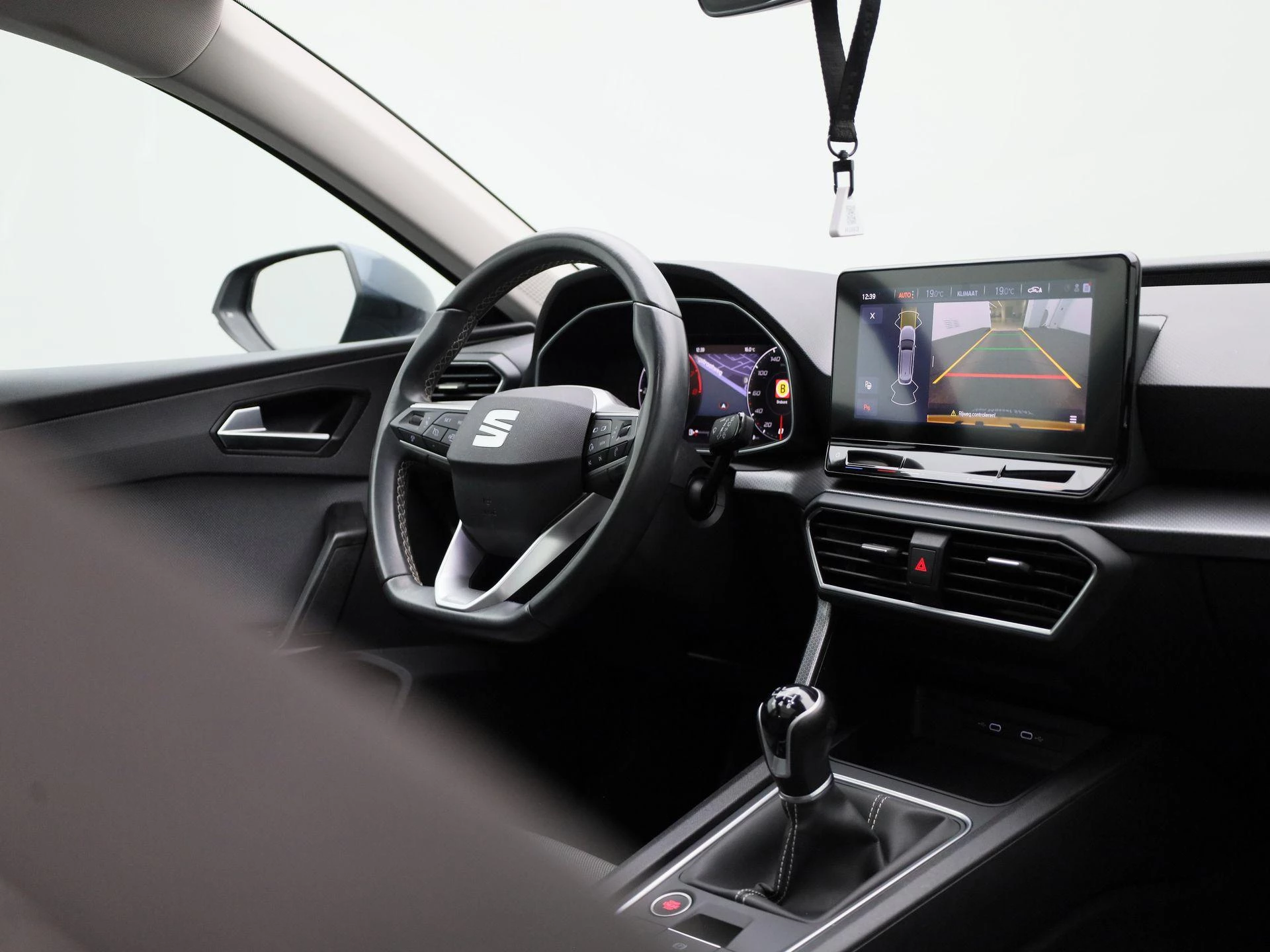 SEAT-Leon-image-32