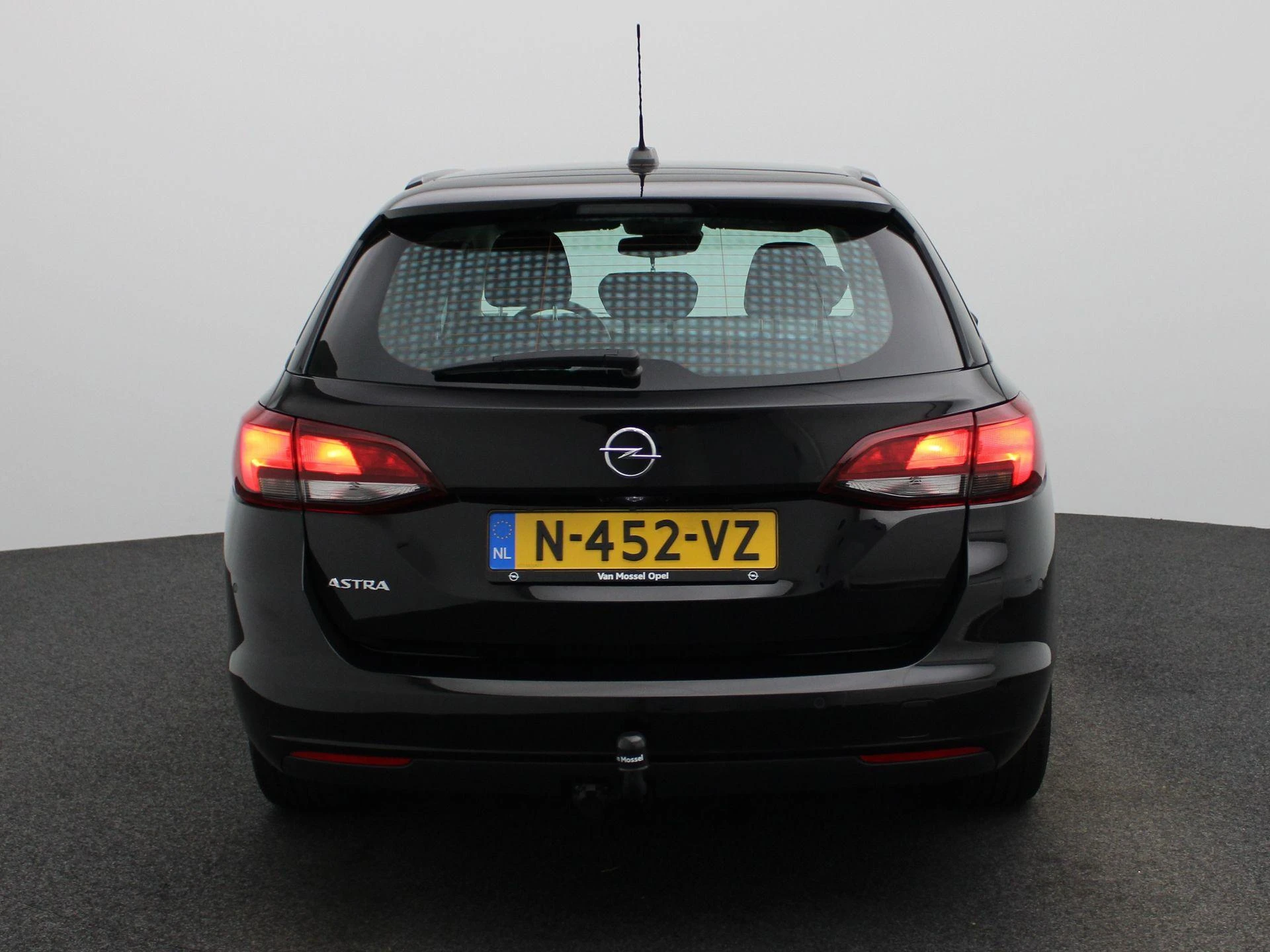 Opel-Astra-image-6